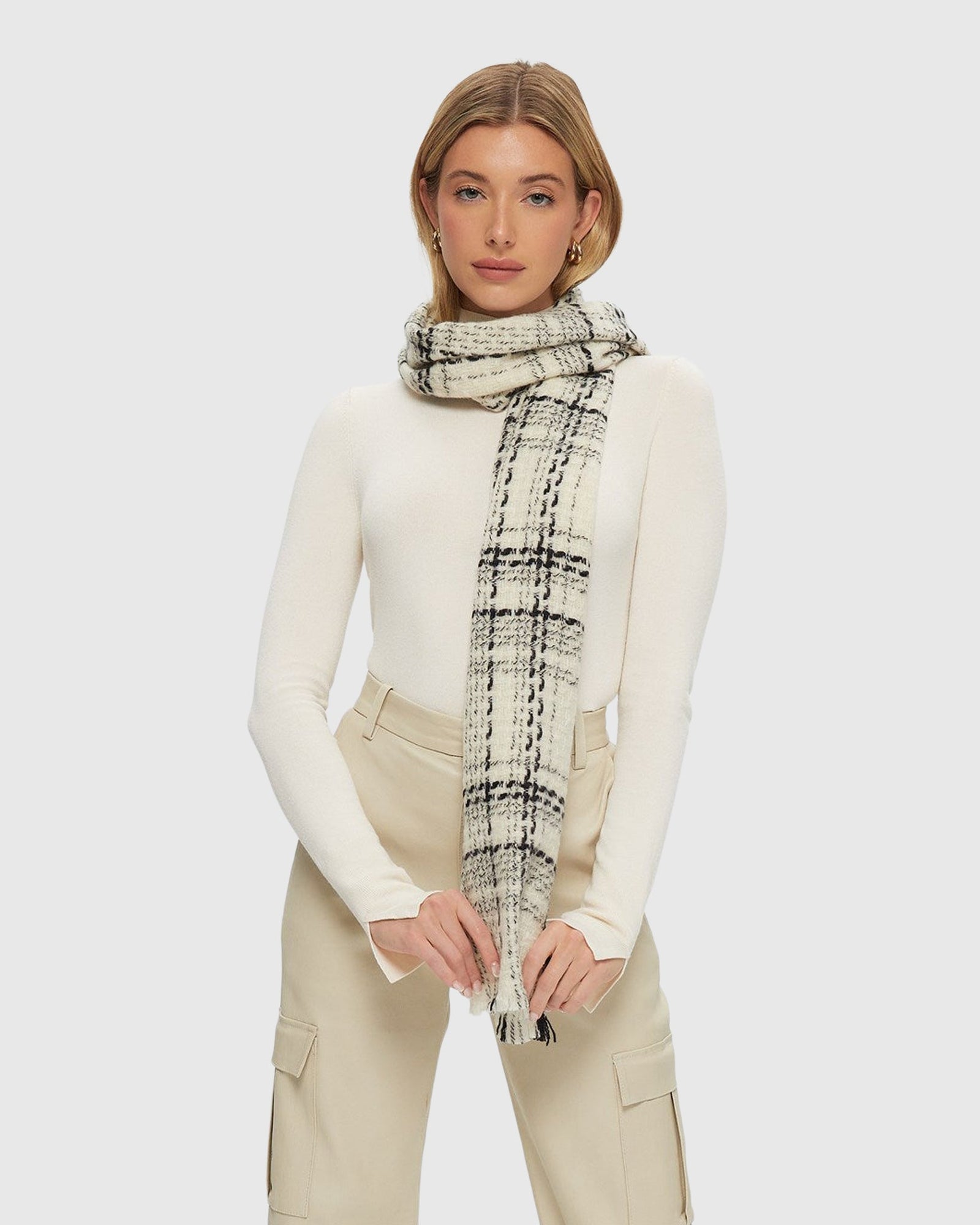Knit Select Cashmere Shawl | White/Black