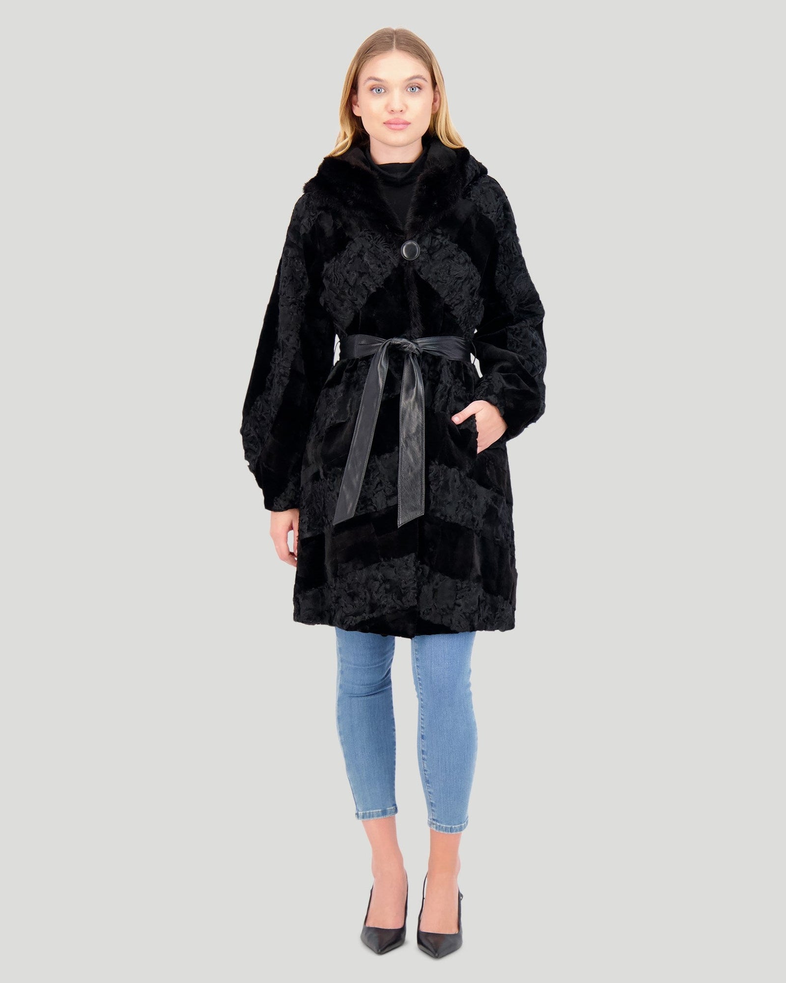 Lamb And Mink Sections Short Coat | Women | Black (V2)