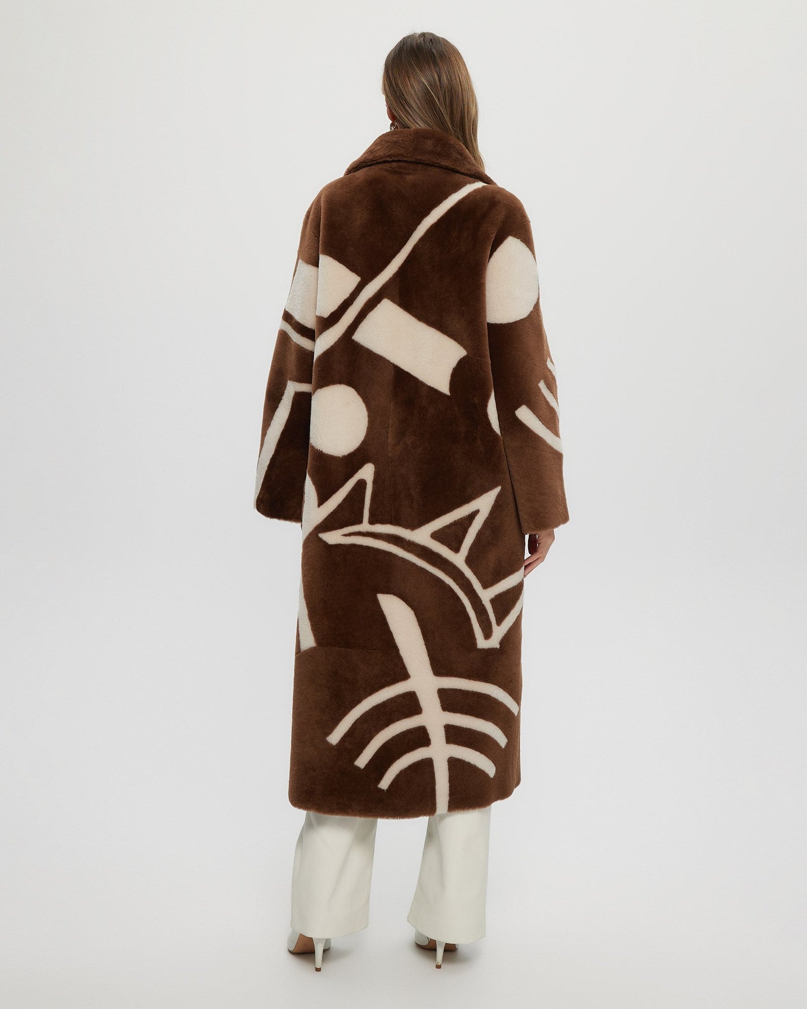 Merino Shearling Lamb Coat With Intarsia | Women | Chestnut x Cream