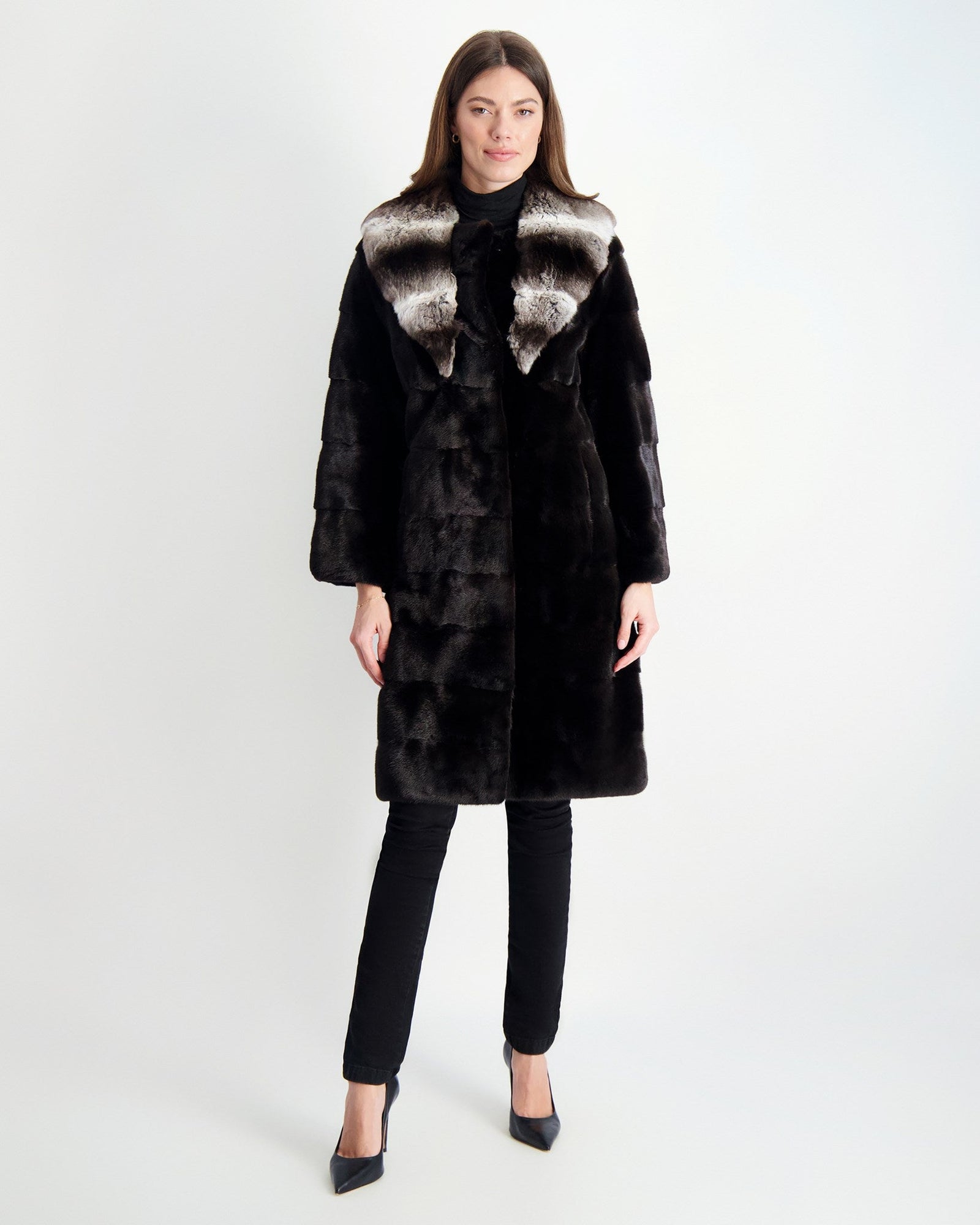 Mink Short Coat Chinchilla Collar | Women | Blackglama