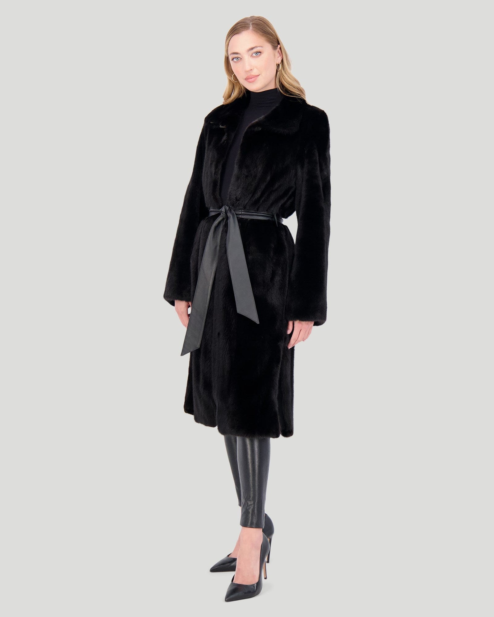 Mink Short Coat | Women | Black (V4)