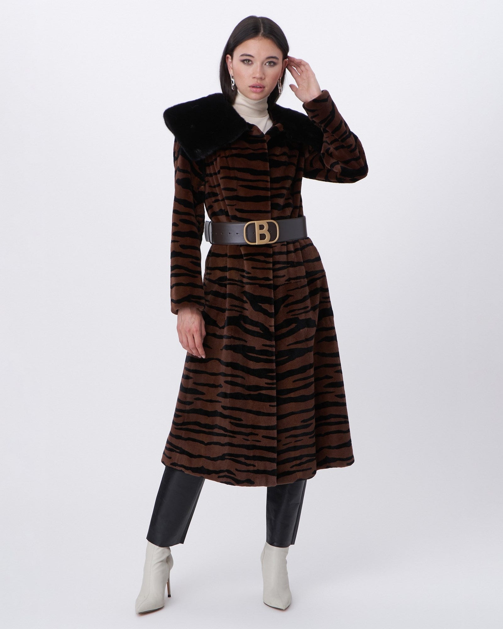 Mink Short Coat | Women | Brown Tgr Print