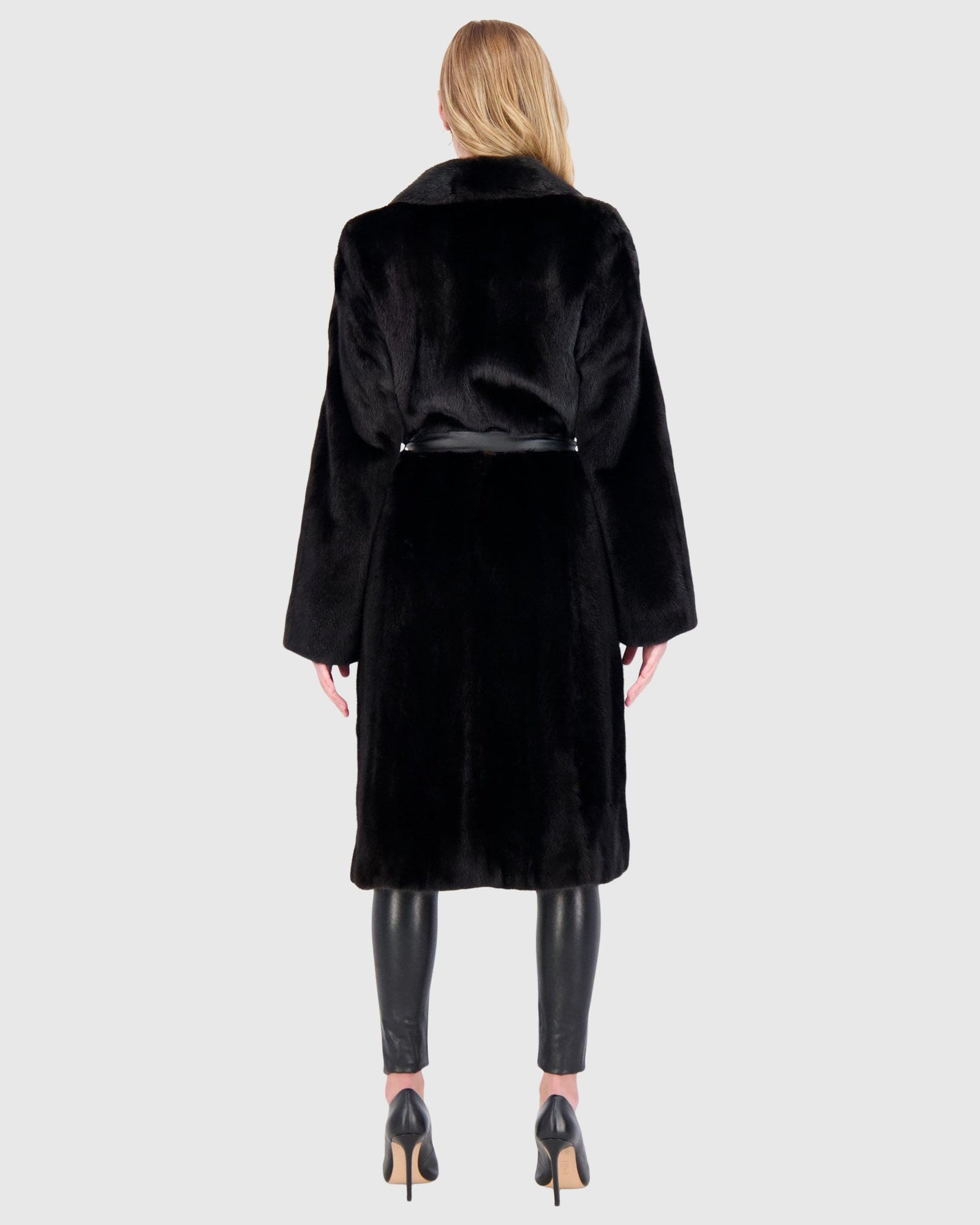 Mink Short Coat | Black (V2)