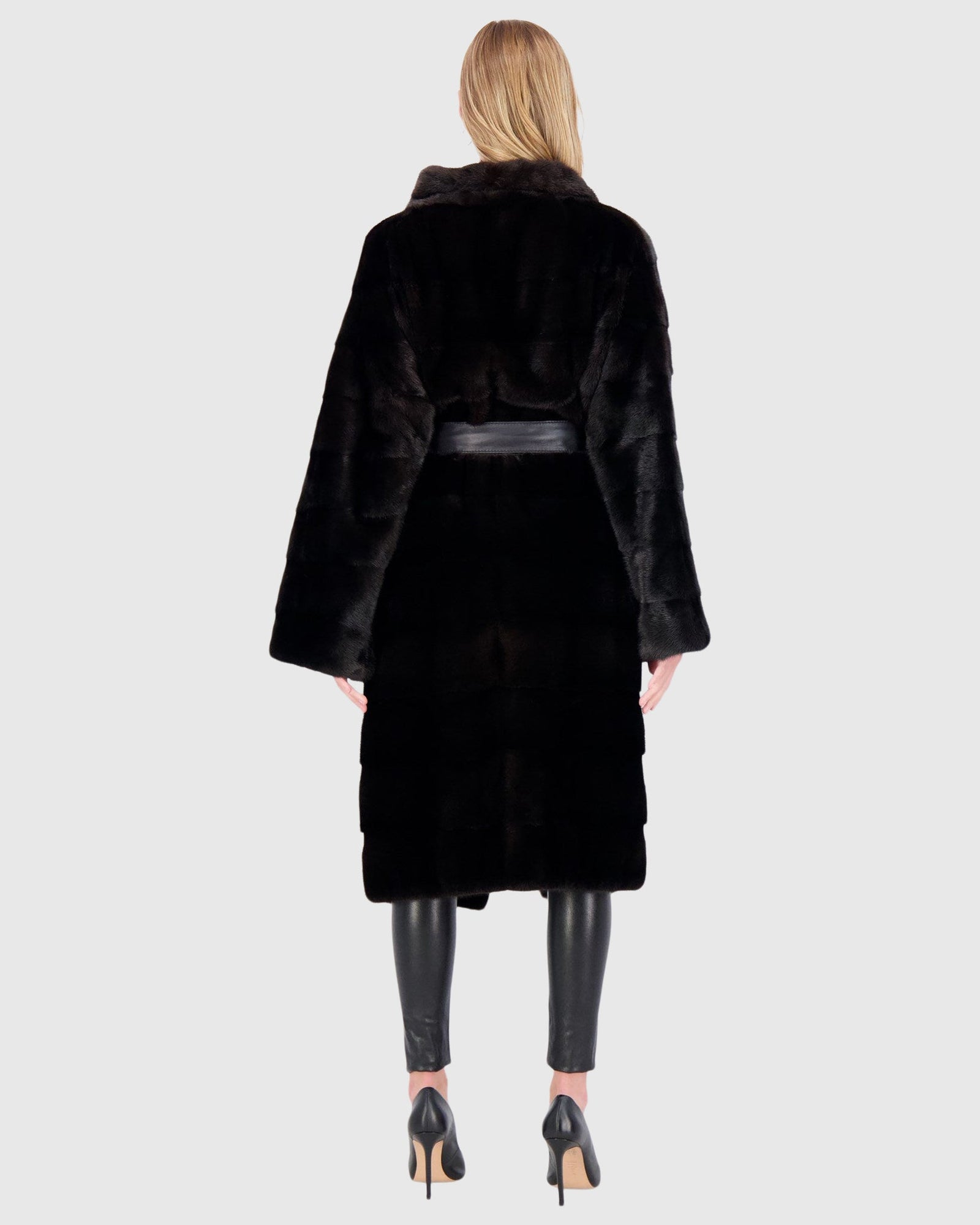 Mink Short Coat | Black (V1)
