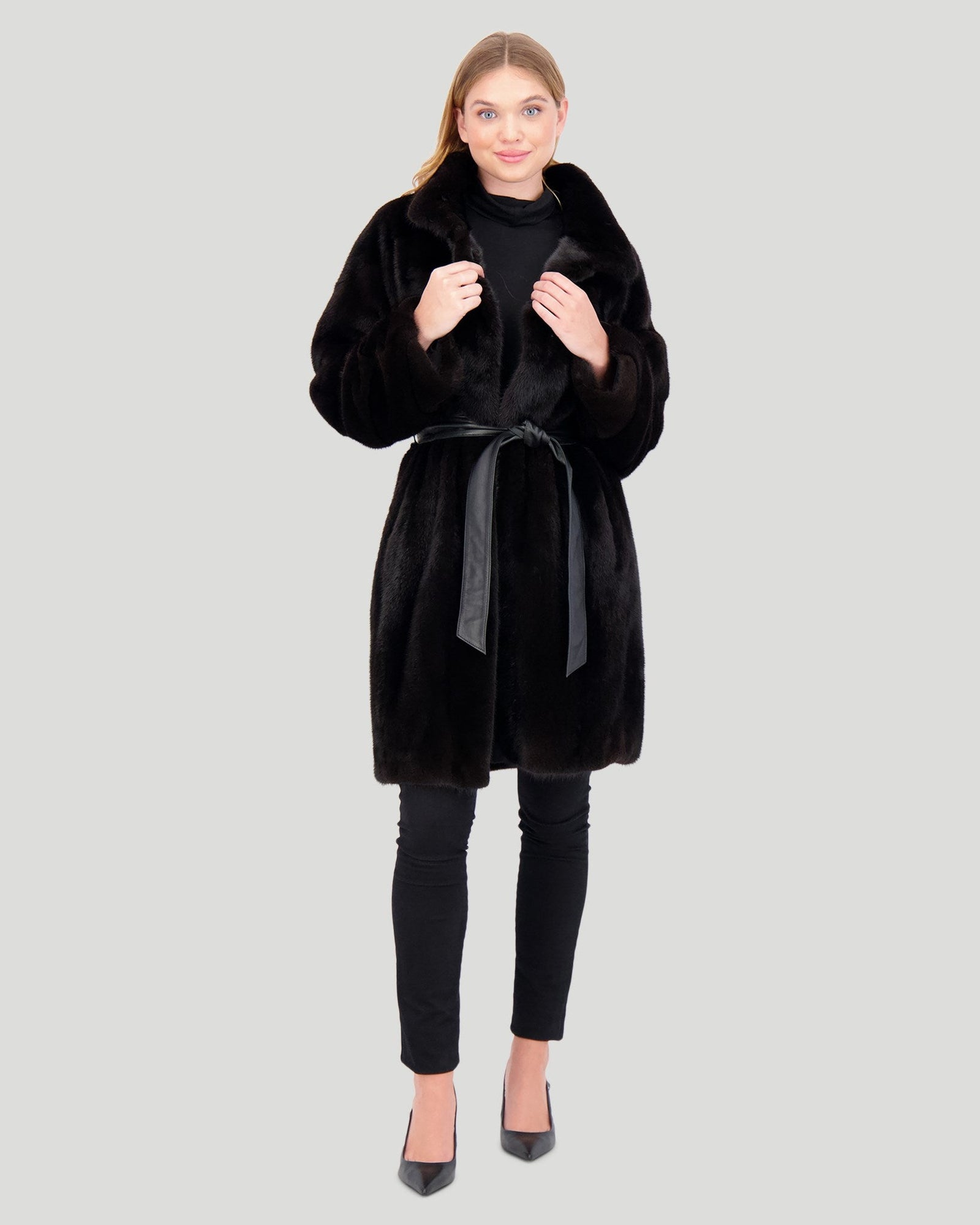 Mink Short Coat With Leather Belt | Women | Black