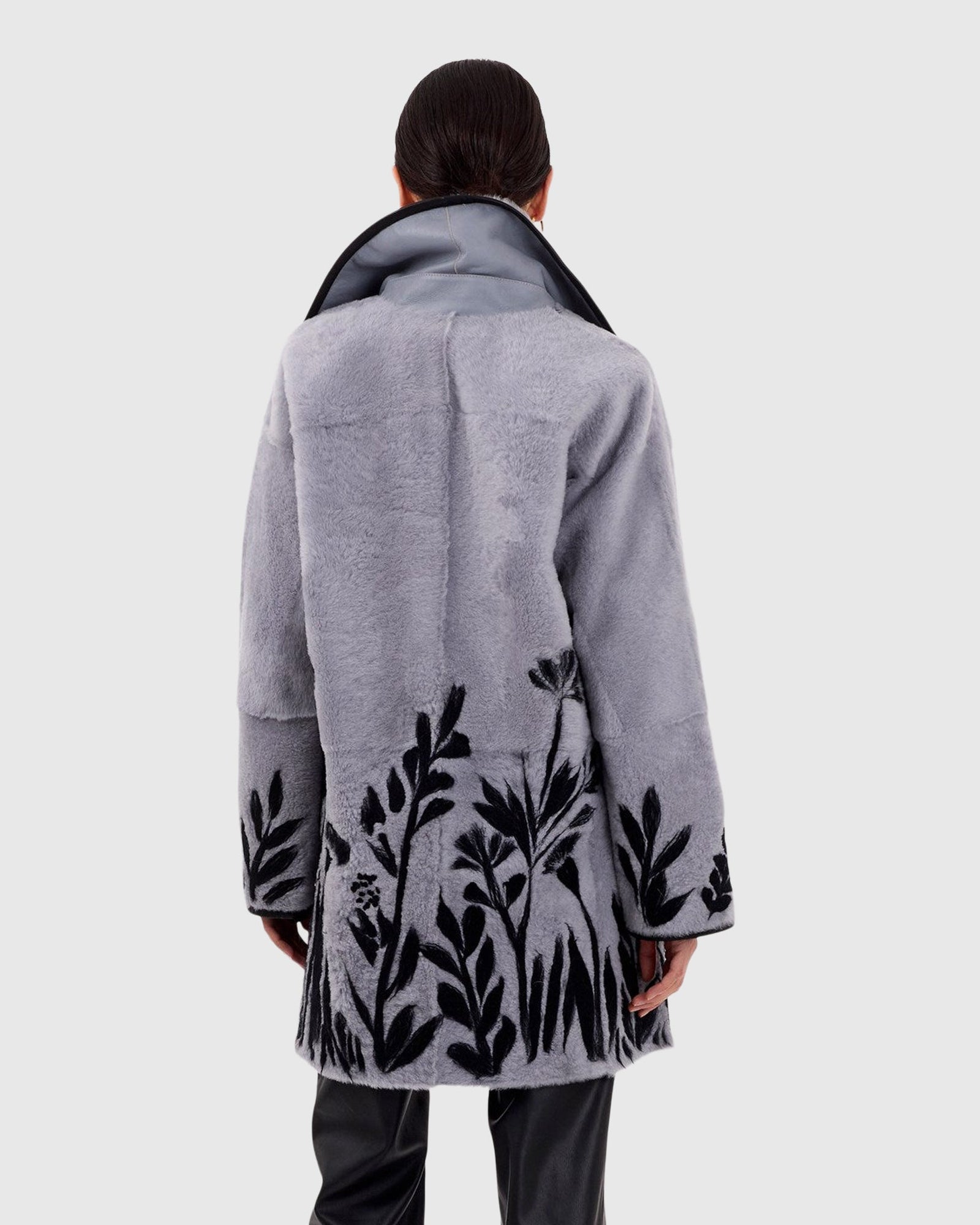 Reversible Select Shearling Lamb Stroller With Floral Embroidery | Periwinkle/Black Floral