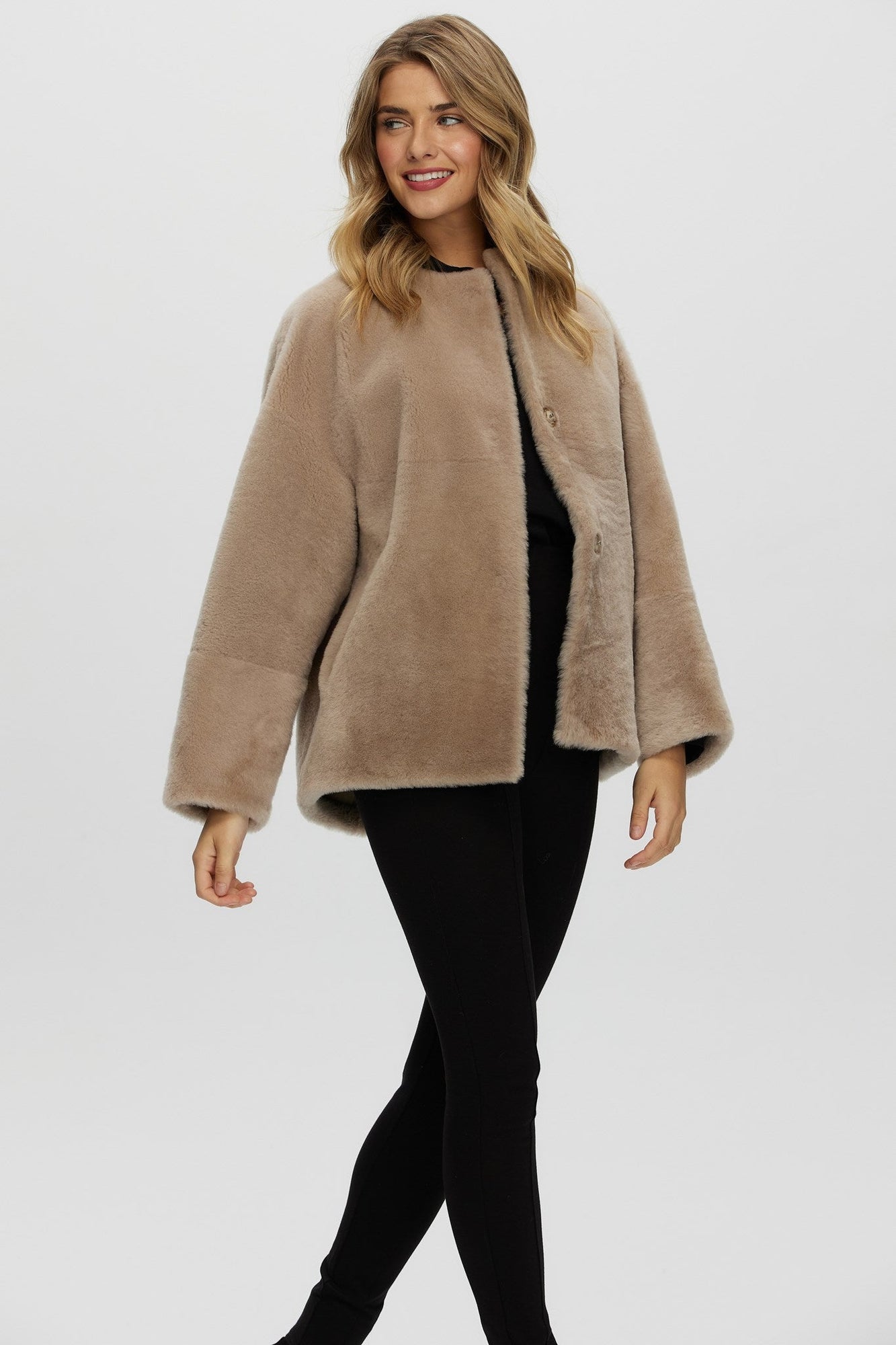 Reversible Shearling Lamb Collarless Jacket | Women | Beige