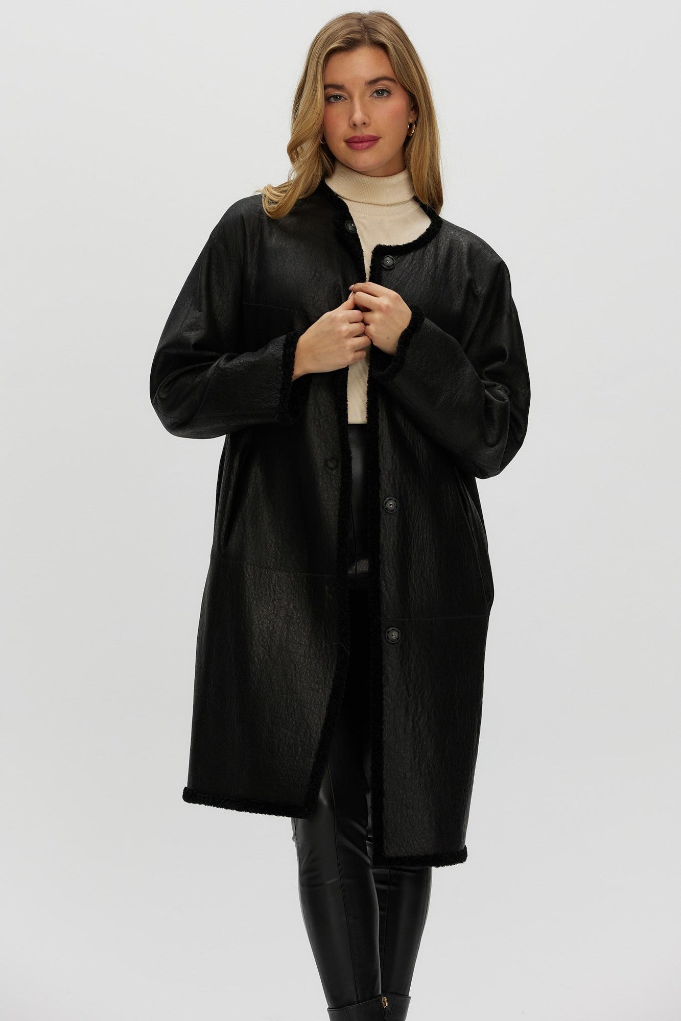 Reversible Shearling Lamb Short Coat | Women | Black