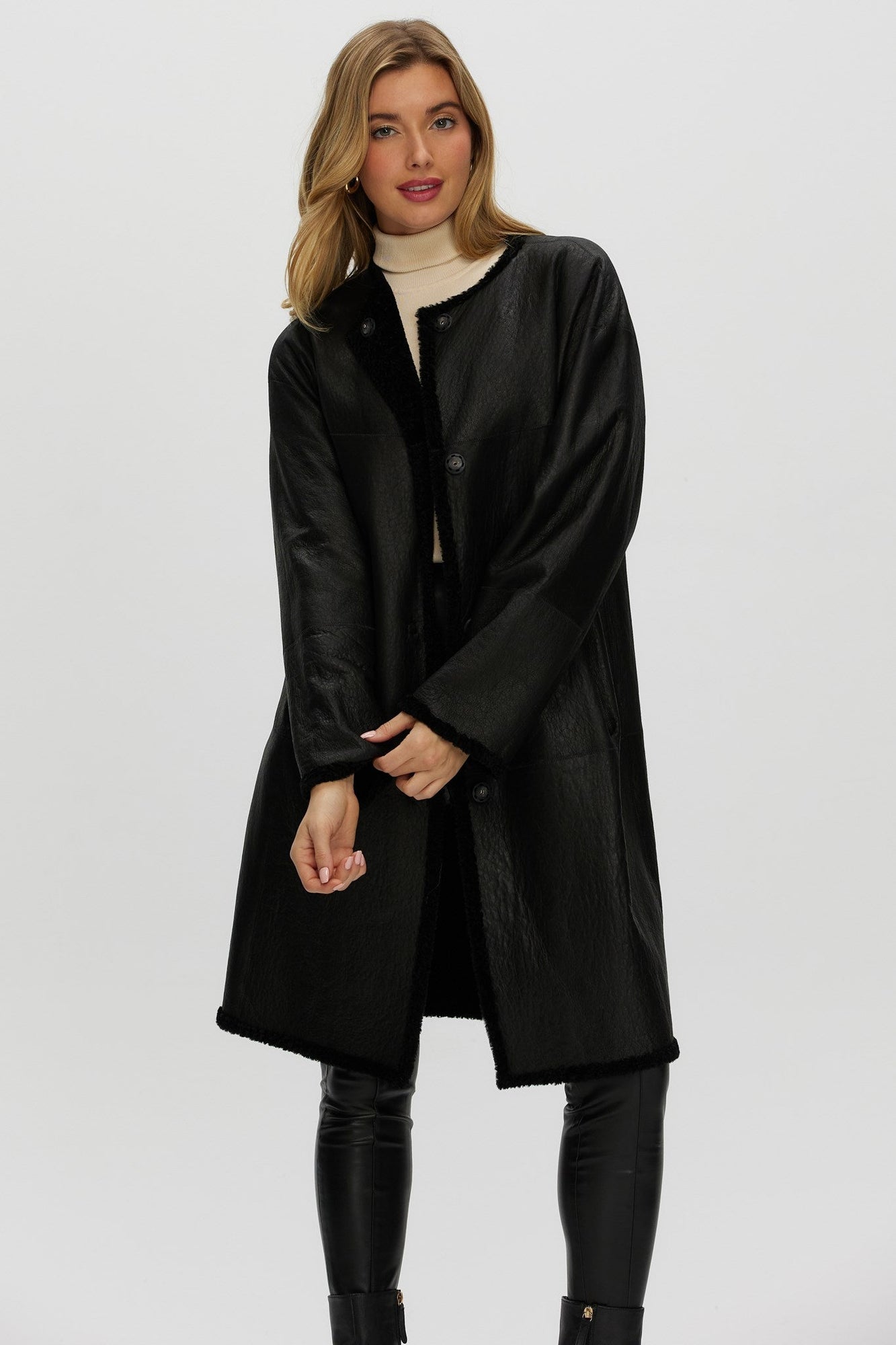 Reversible Shearling Lamb Short Coat | Women | Black