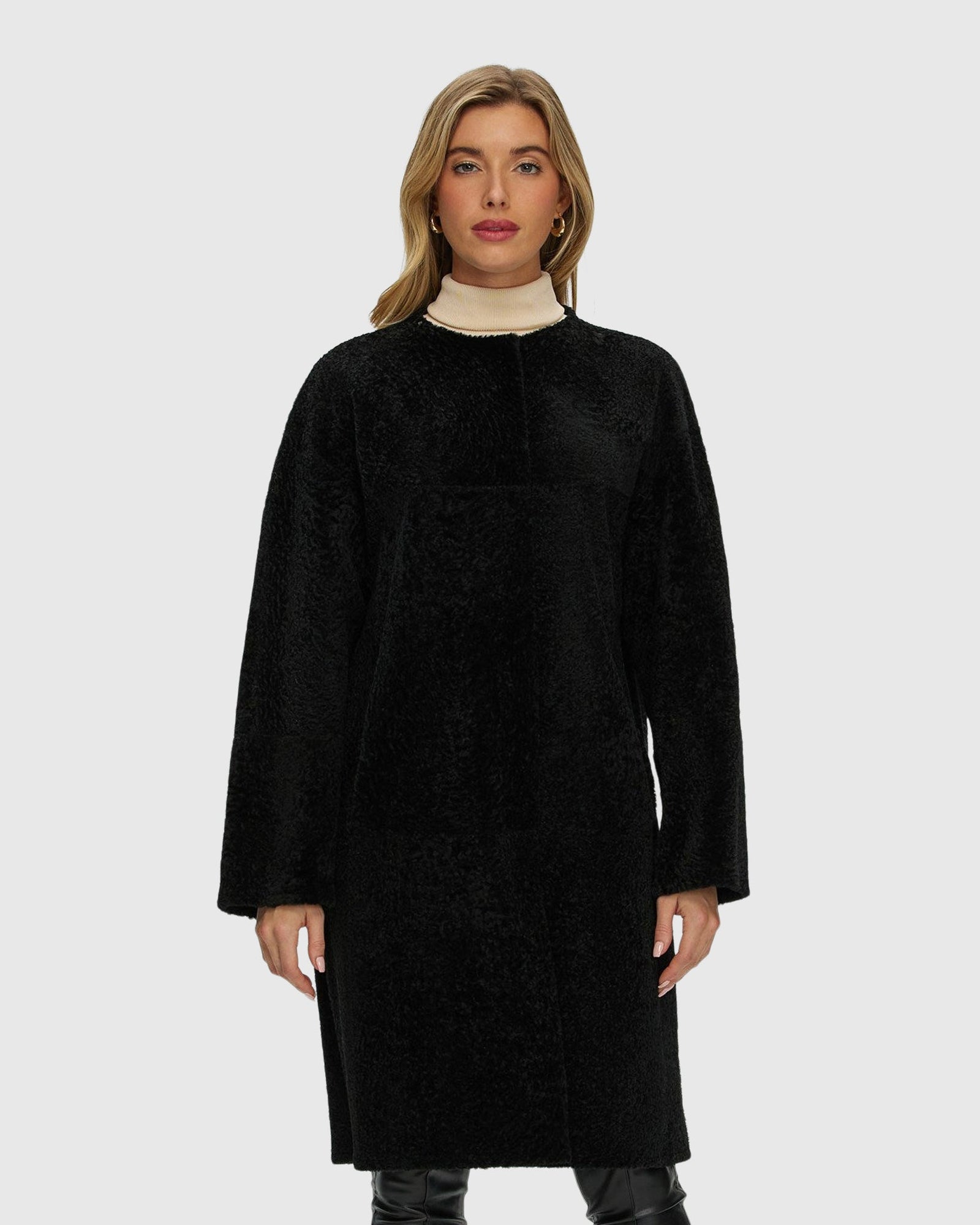 Reversible Shearling Lamb Short Coat | Black