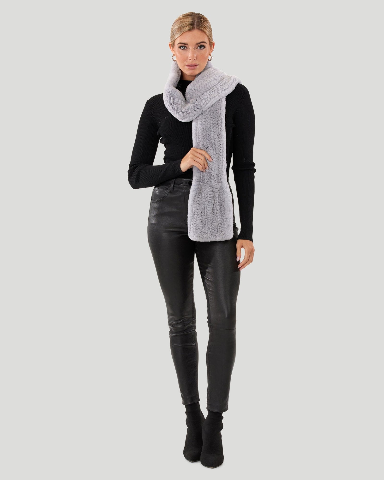 Rex Rabbit Knit Scarf | Women | Light Gray