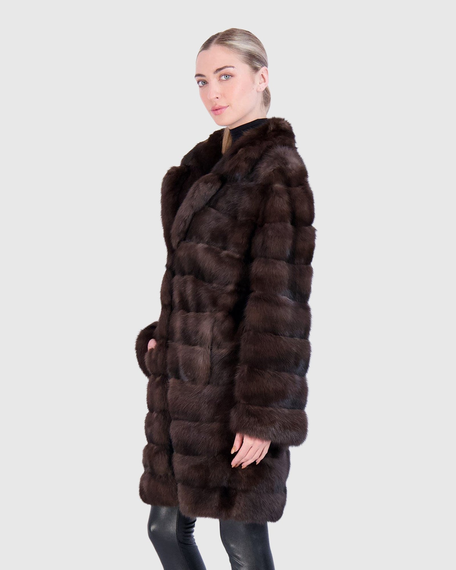 (PRE-ORDER) Sable Stroller With Notch Collar | Silvery 0