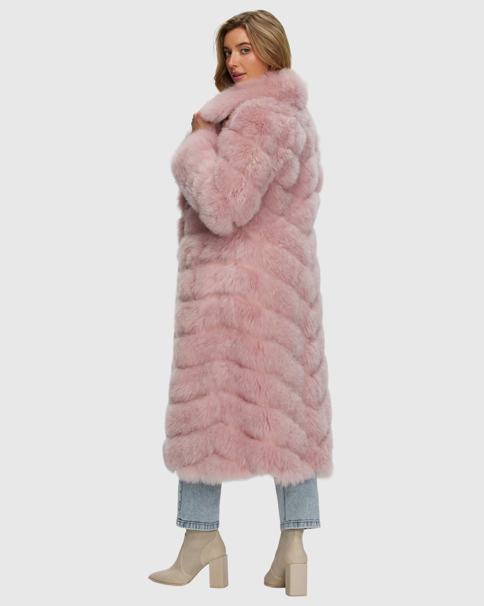 Select Cashmere Goat Diagonal Coat | Light Pink