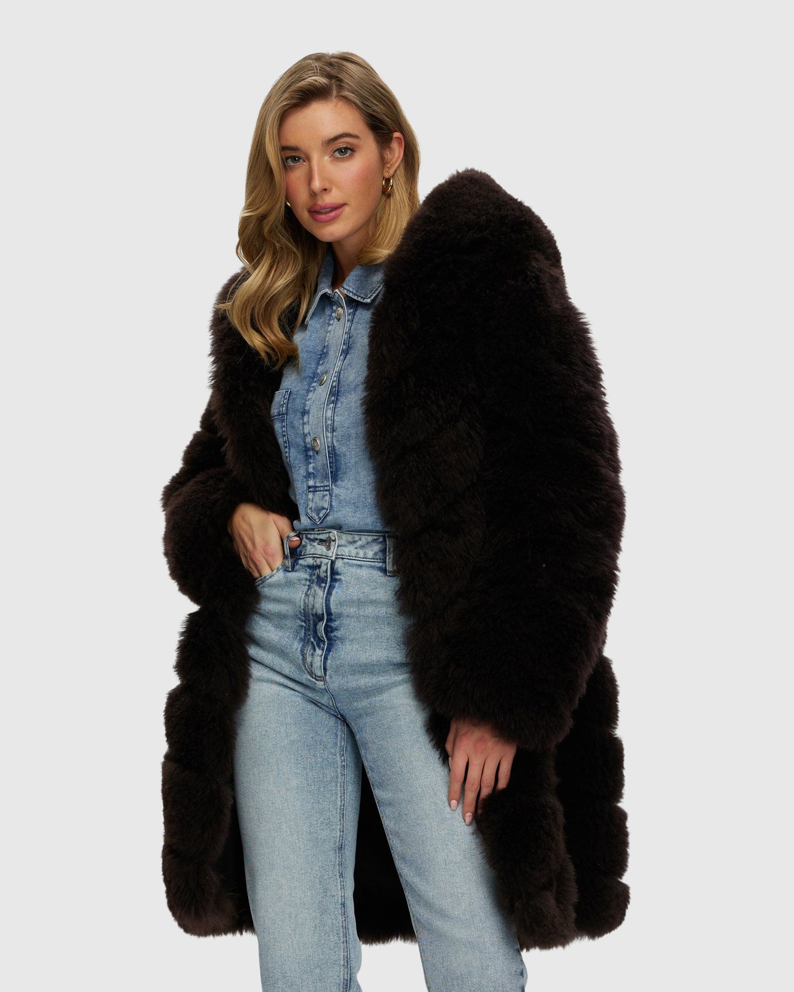 Select Cashmere Goat Diagonal Parka | Brown