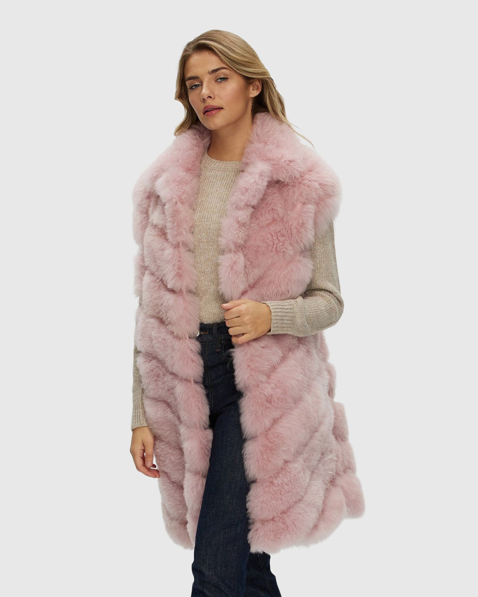 Select Cashmere Goat Diagonal Vest | Light Pink