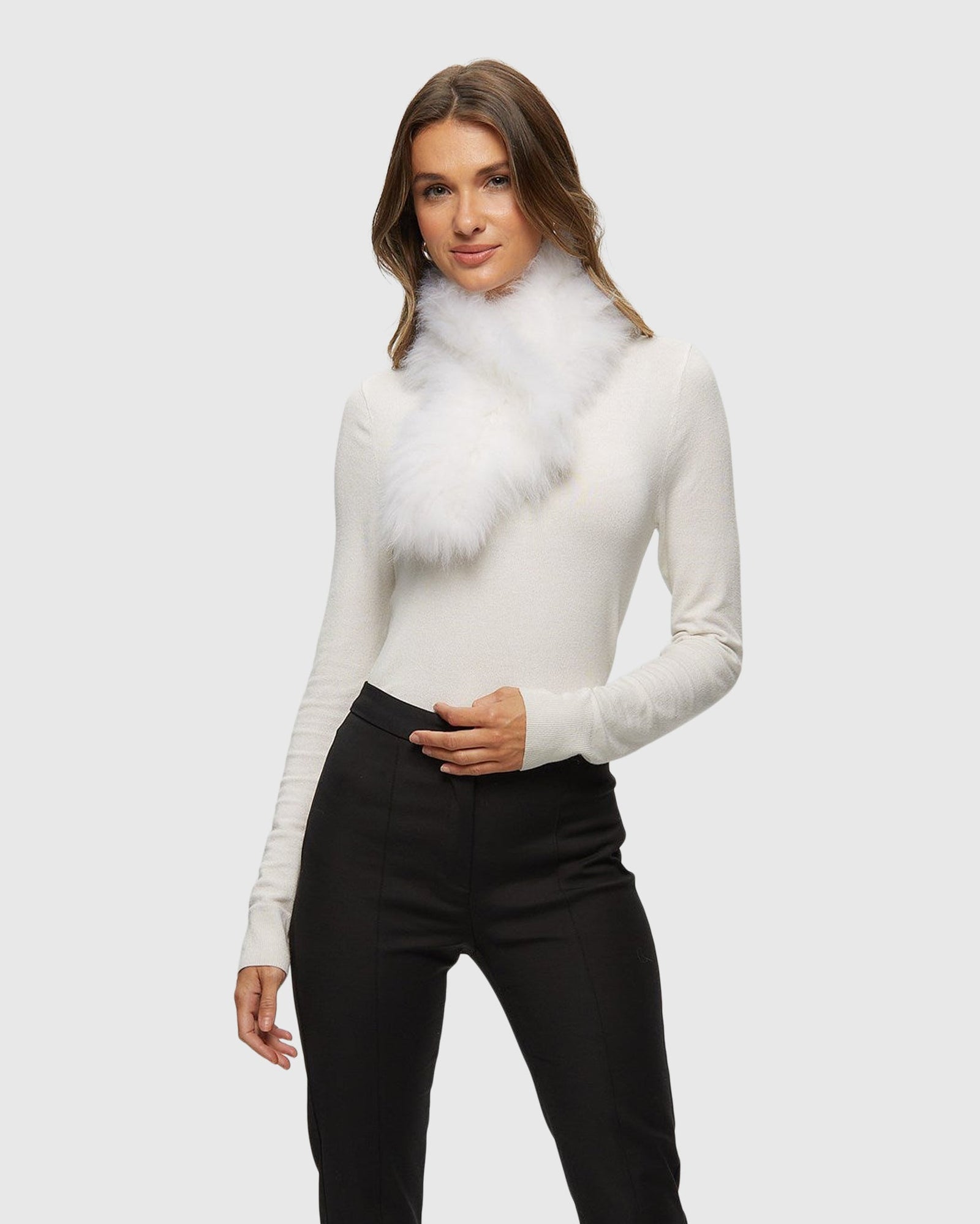 Select Cashmere Goat Pull-Through Scarf | White (V1)