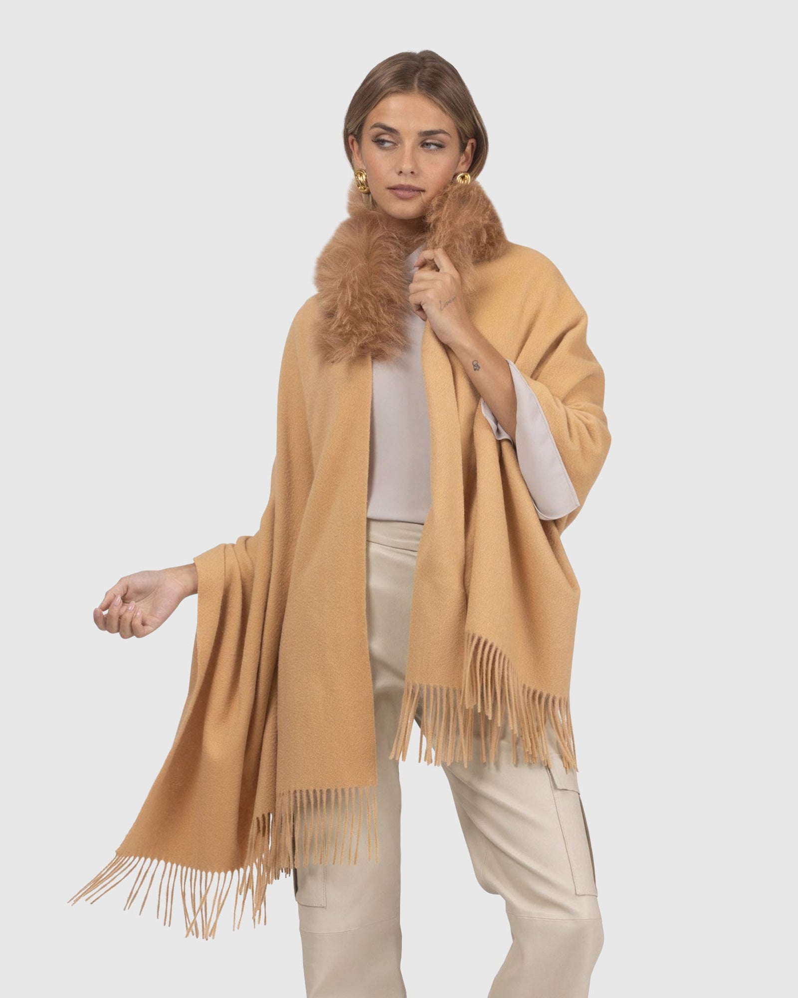 Select Cashmere Stole With Select Lamb Collar | Light Camel