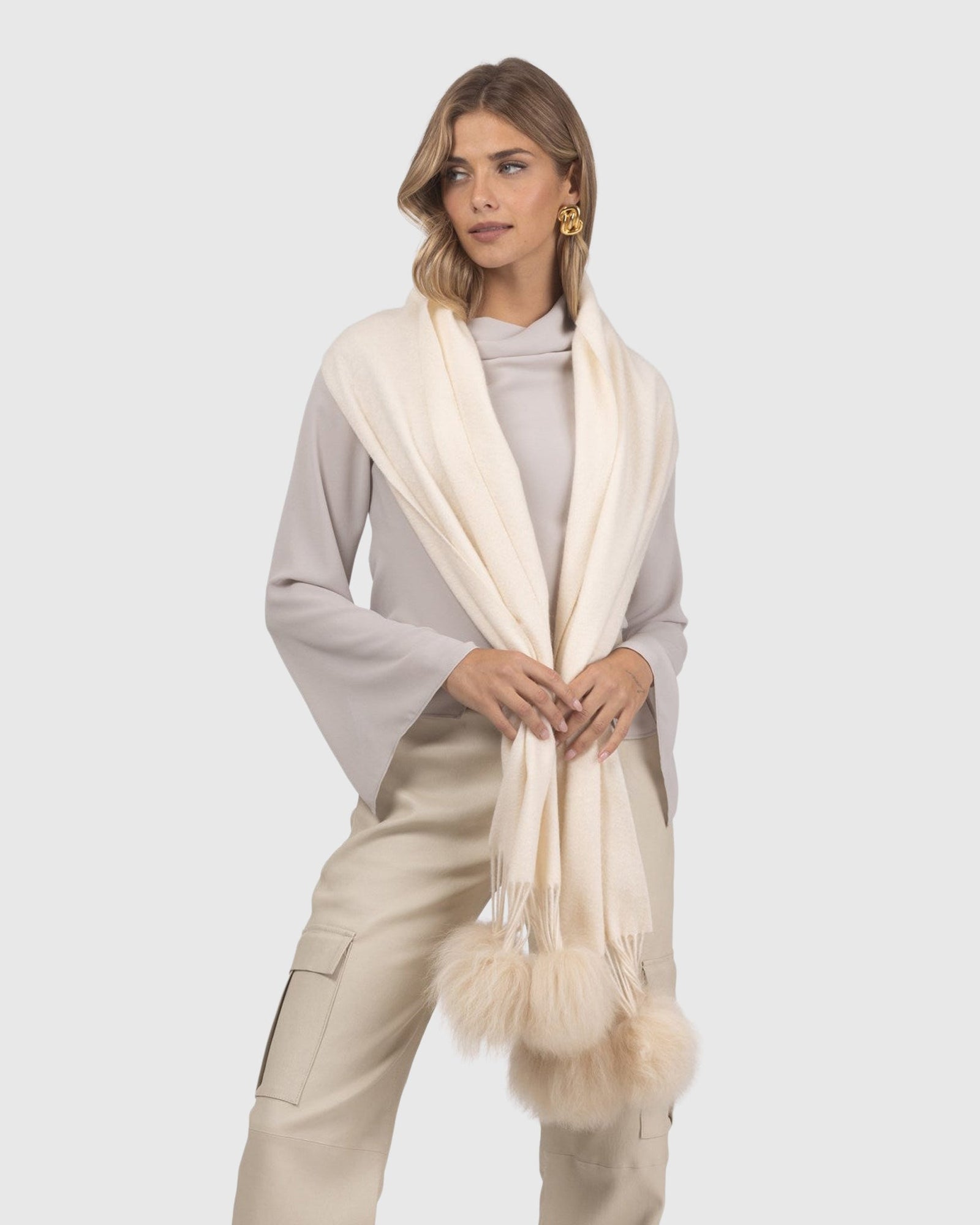 Select Cashmere Stole With Select Lamb Pompoms | Ivory