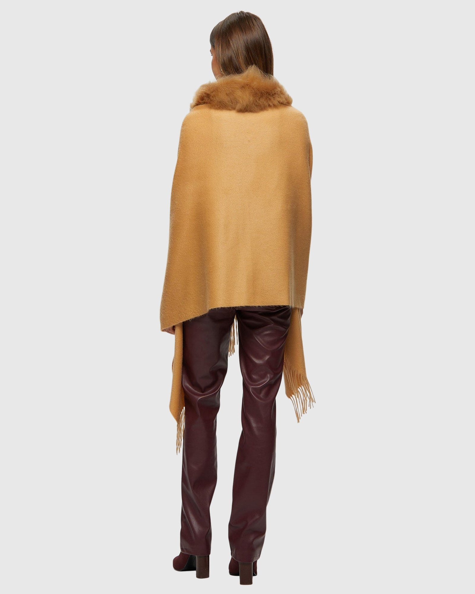 Select Cashmere Stole with Toscana Shearling Lamb Trim | Light Camel