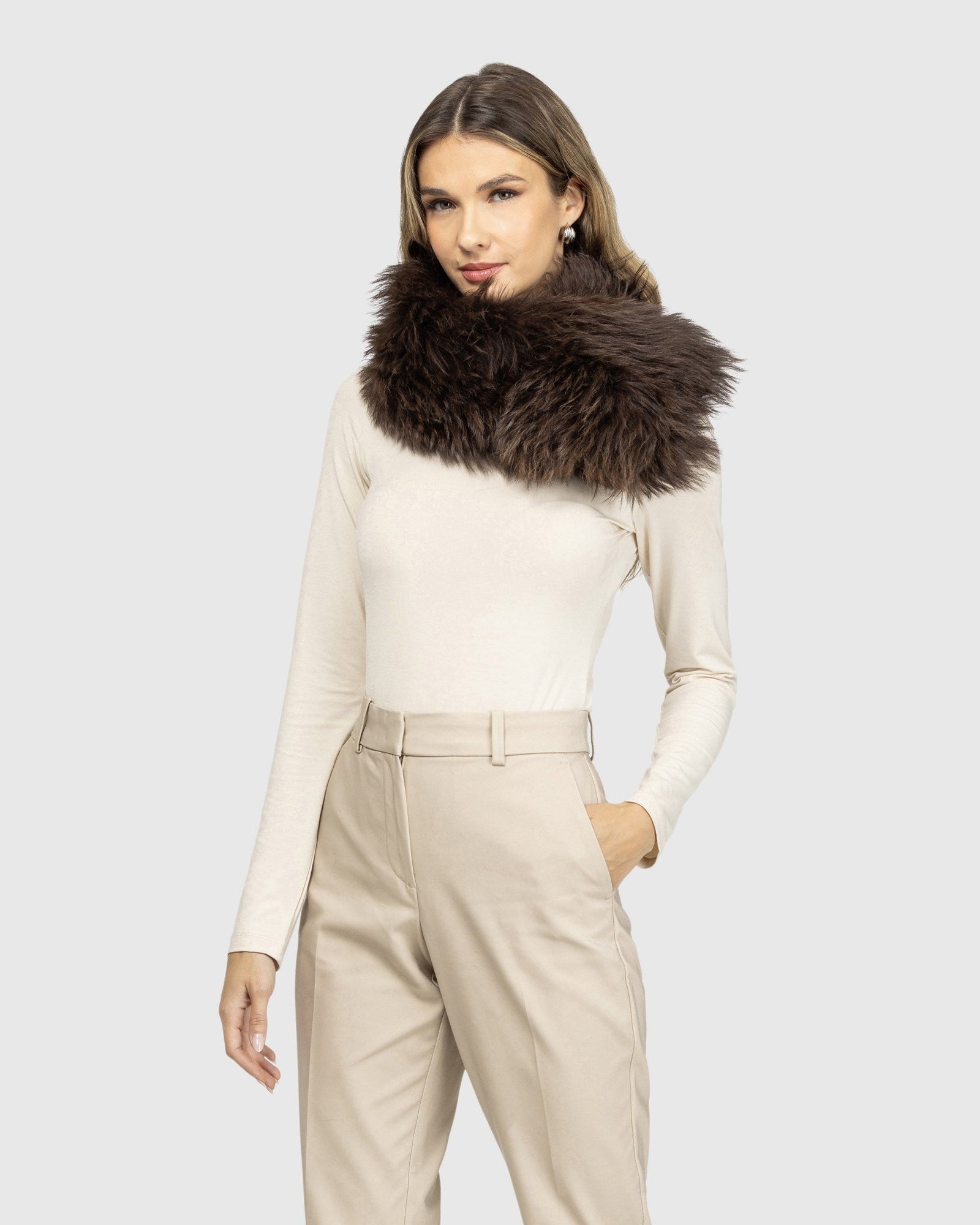 Select Lamb Pull-Through Scarf | Brown