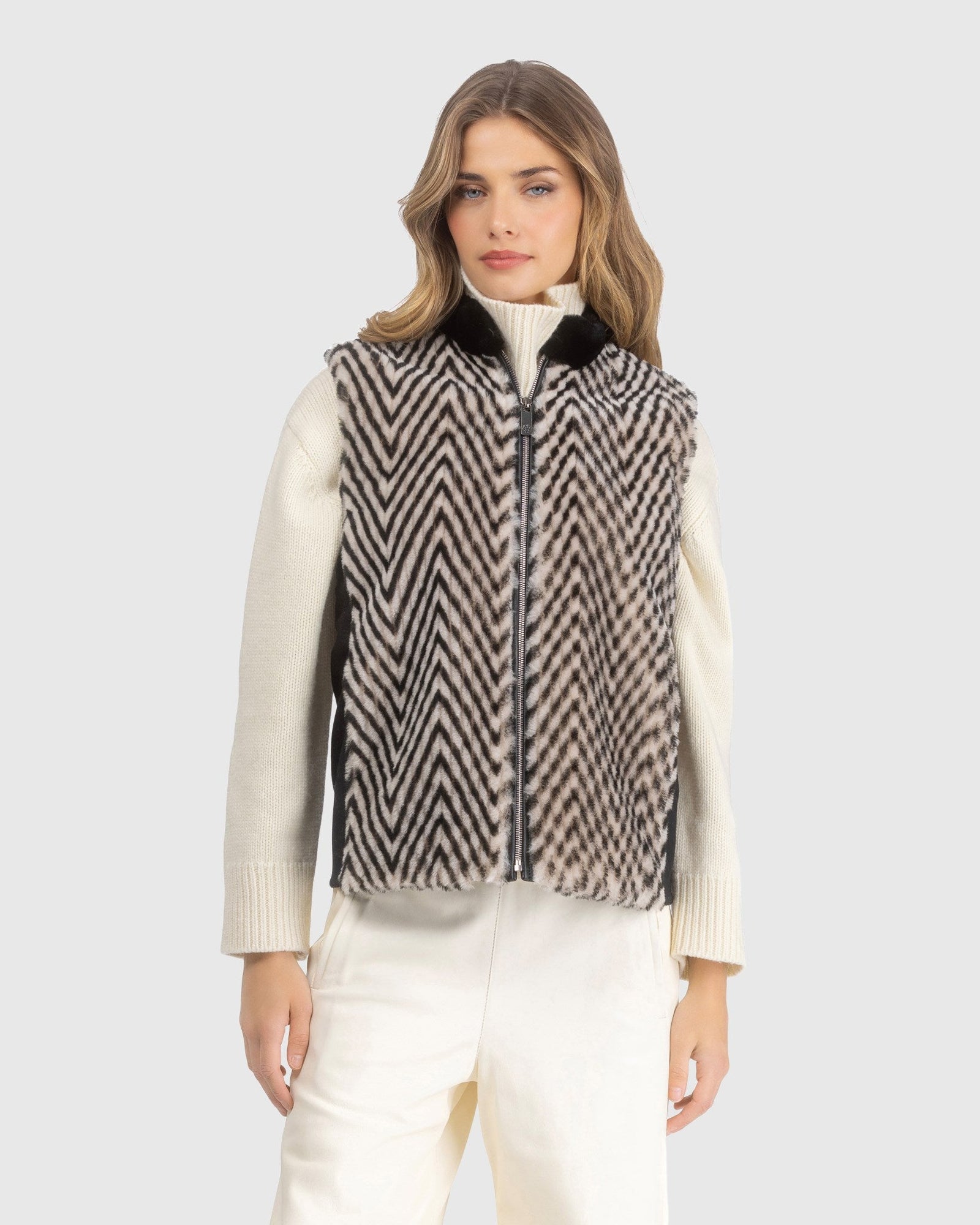 Select Shearling Lamb Chevron Grooved Zip Vest With Loro Piana Wool Back | Cream/Black