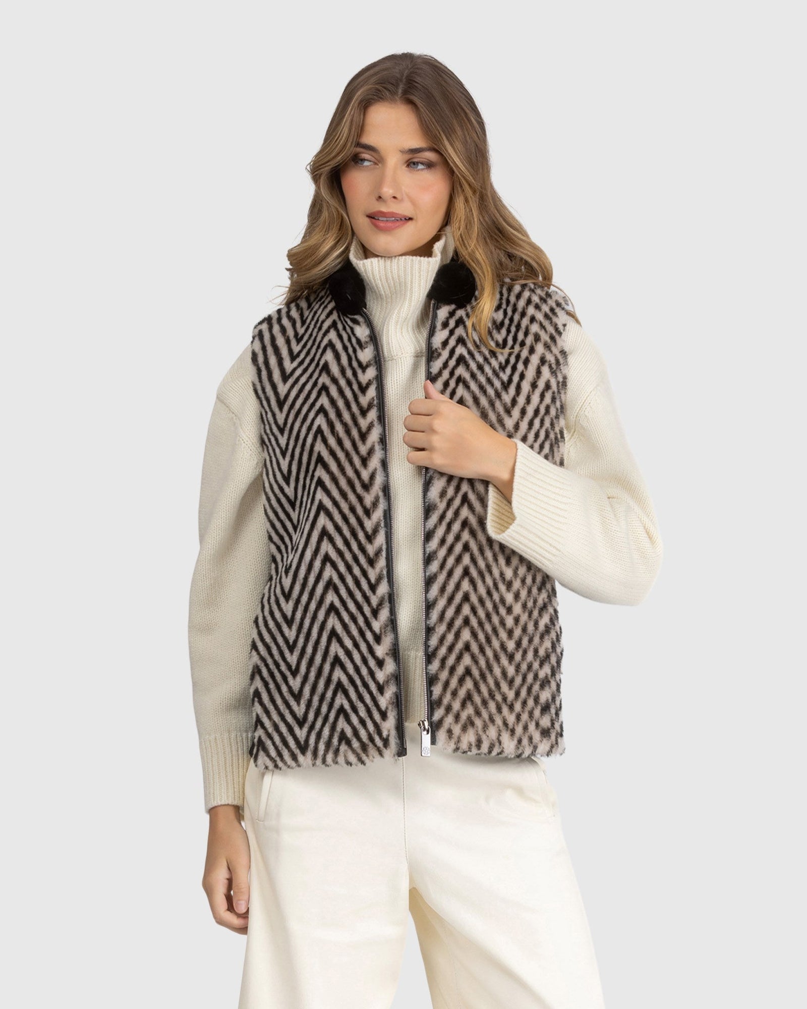 Select Shearling Lamb Chevron Grooved Zip Vest With Loro Piana Wool Back | Cream/Black