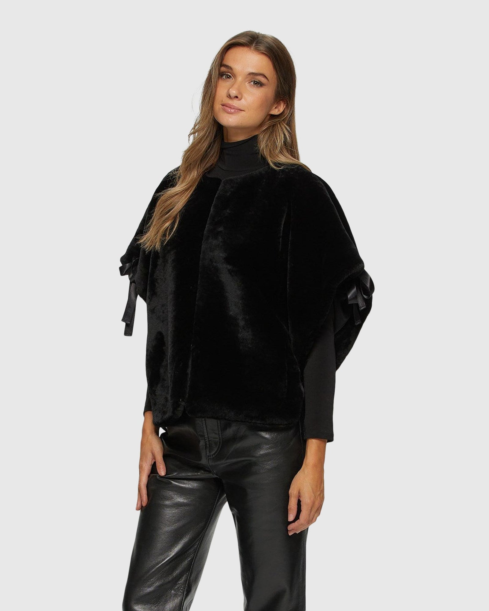 Select Shearling Lamb Collarless Short Sleeve Jacket | Black (V2)