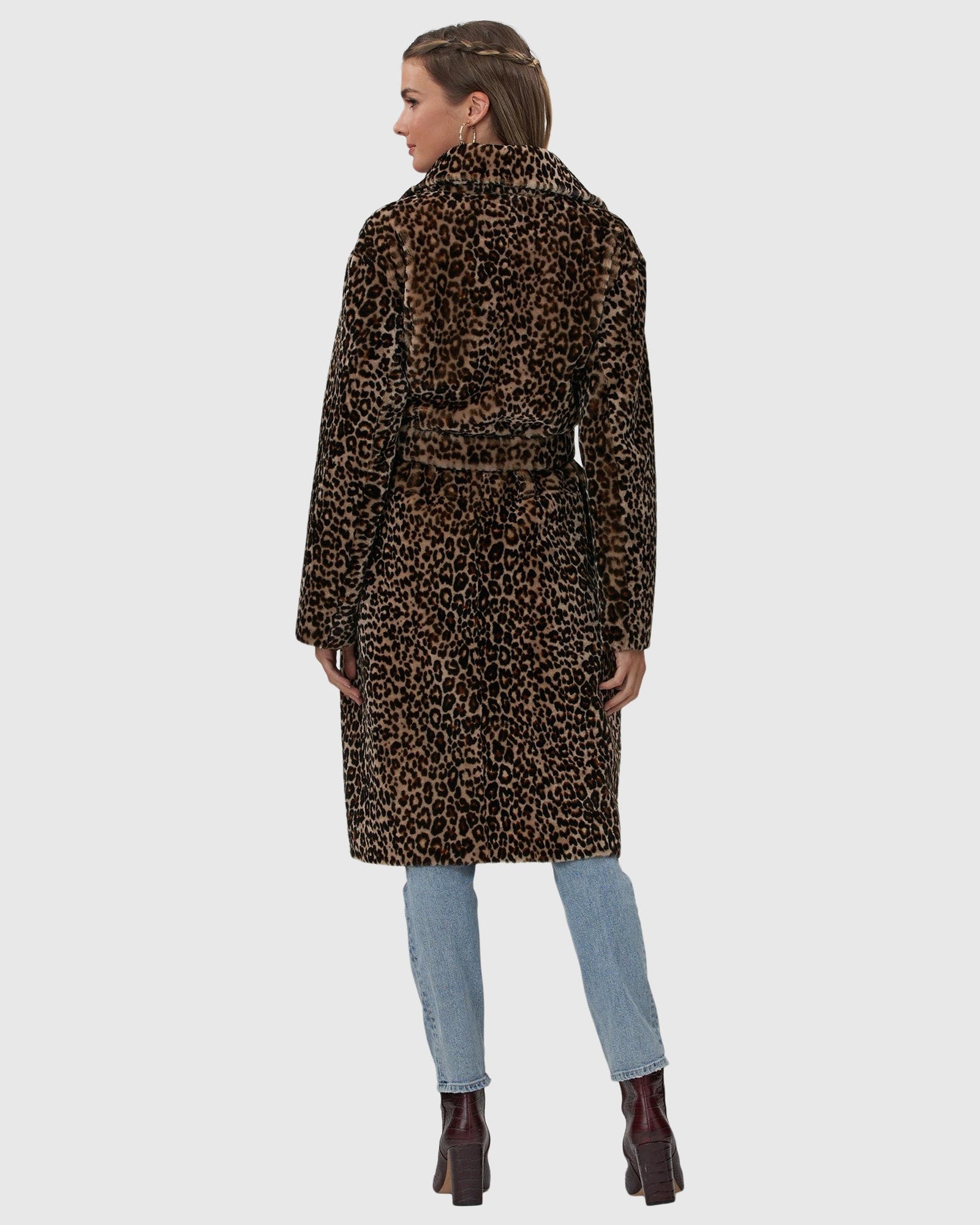 Select Shearling Lamb Short Coat With Notch Collar And Belt | Mini Lprd