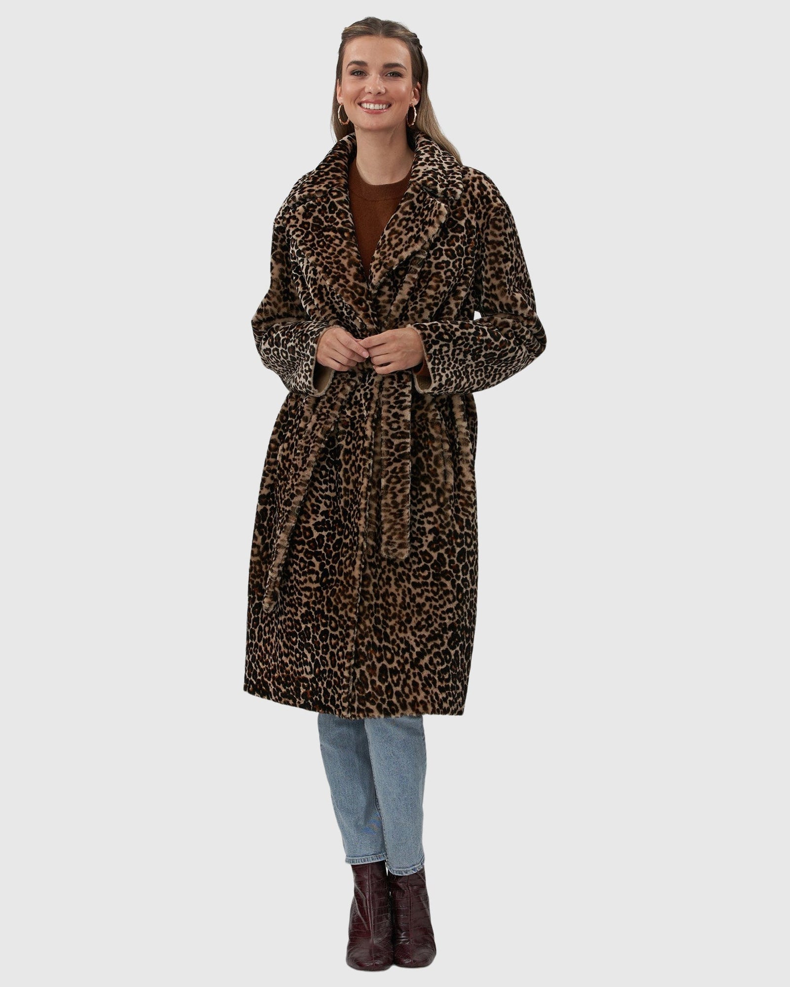 Select Shearling Lamb Short Coat With Notch Collar And Belt | Mini Lprd