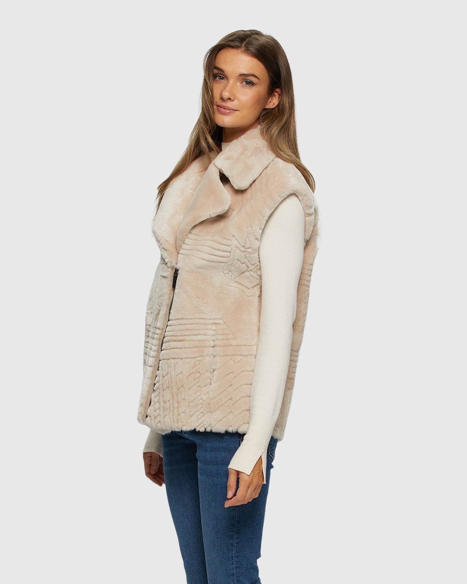 Select Shearling Lamb Zip Vest With Grooved Pattern | Beige