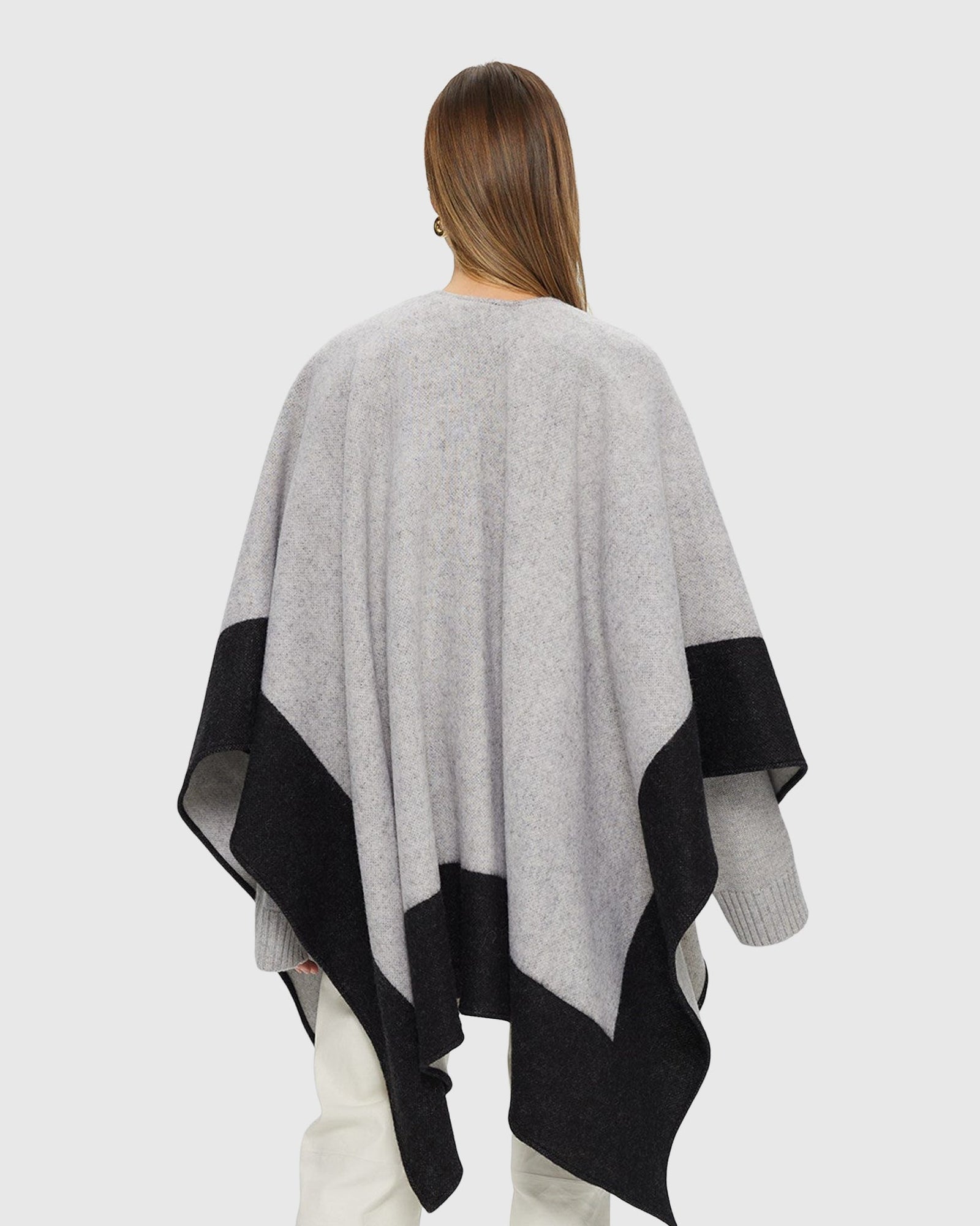 Select Wool Knit Shawl | Black/Gray