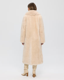 Sheared Select Cashmere Goat Coat With Select Cashmere Goat Collar | Women | Light Beige