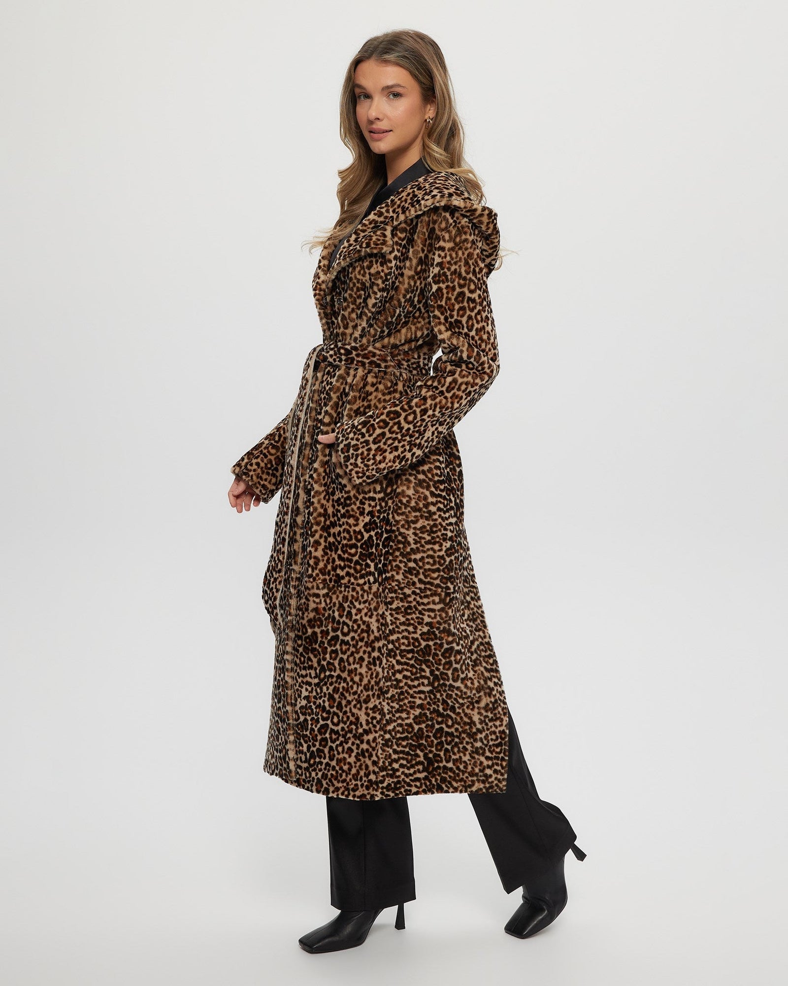 Select Shearling Lamb Coat With Hood | Women | Mini Leopard