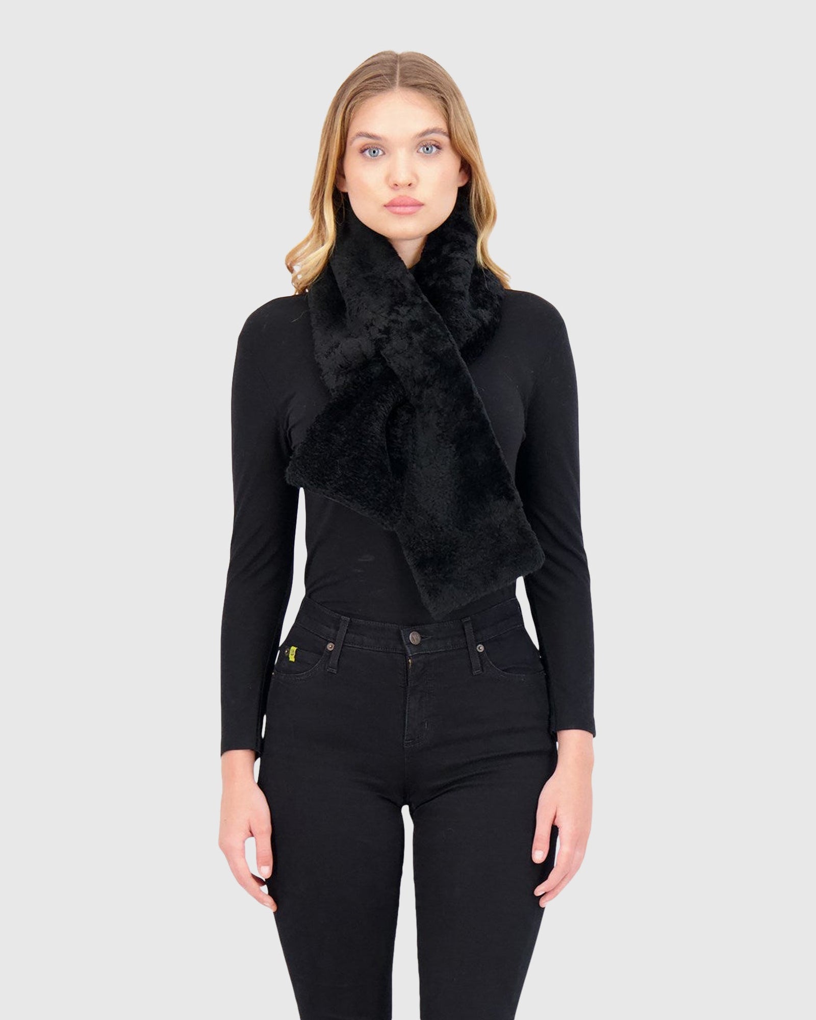 Silky Select Shearling Lamb Pull-Through Scarf | Black