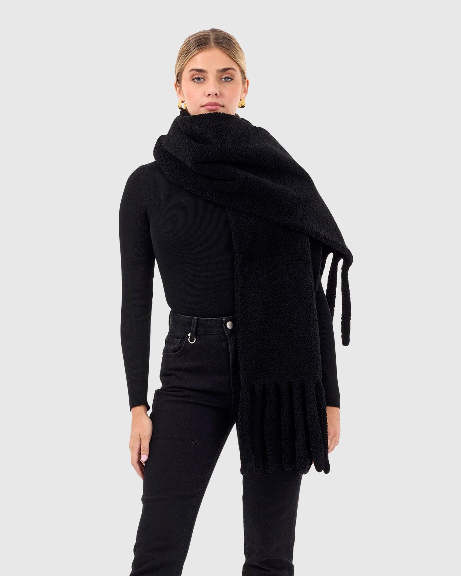 Silky Select Shearling Lamb Stole With Fringes | Black