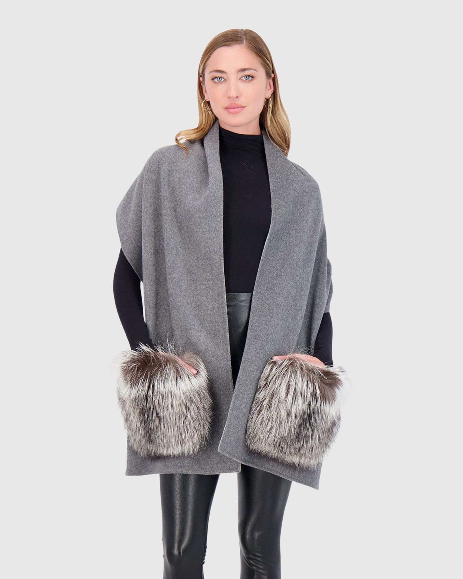 Wool Stole With Silver Fox Pockets | Gray