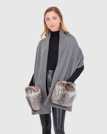 Wool Stole With Silver Fox Pockets | Gray