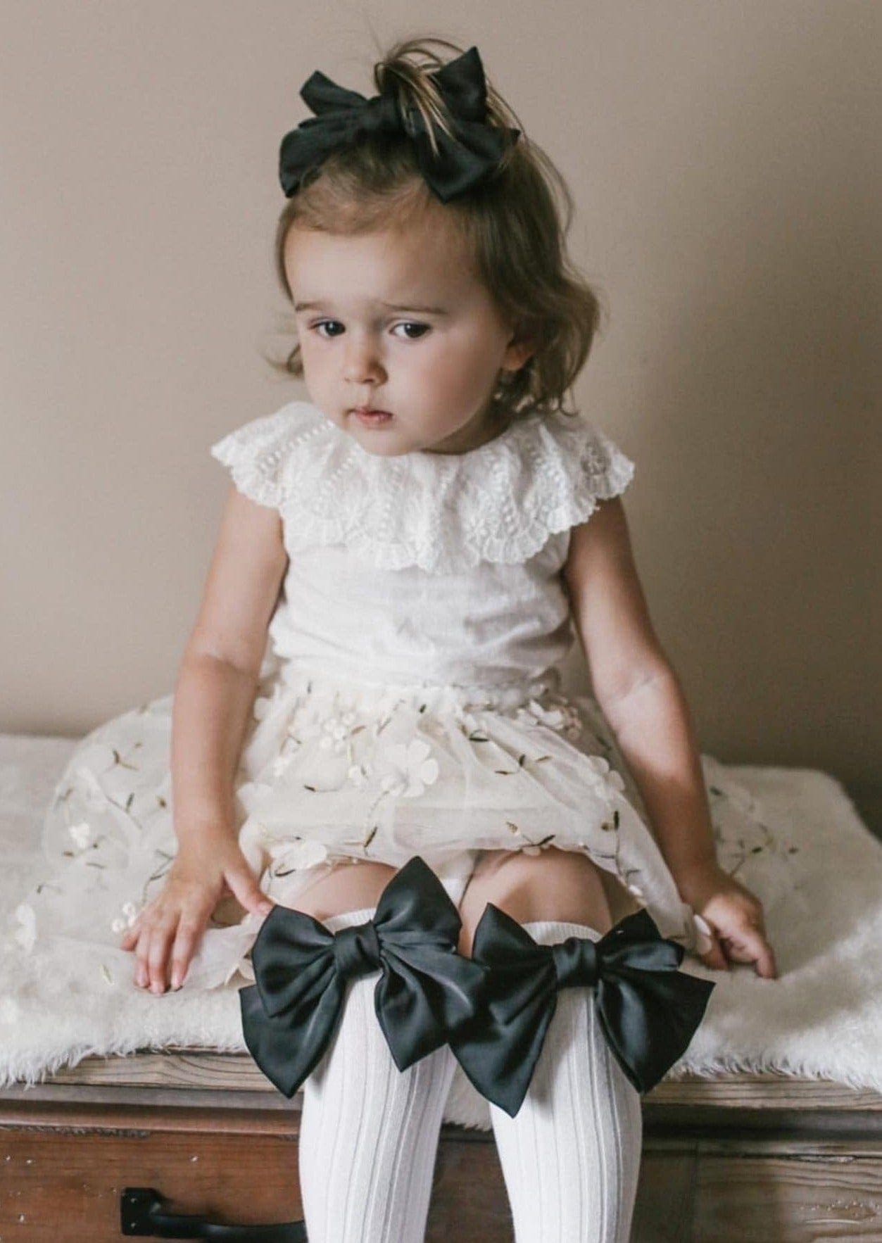 Abigail Satin Bow Socks | Black
