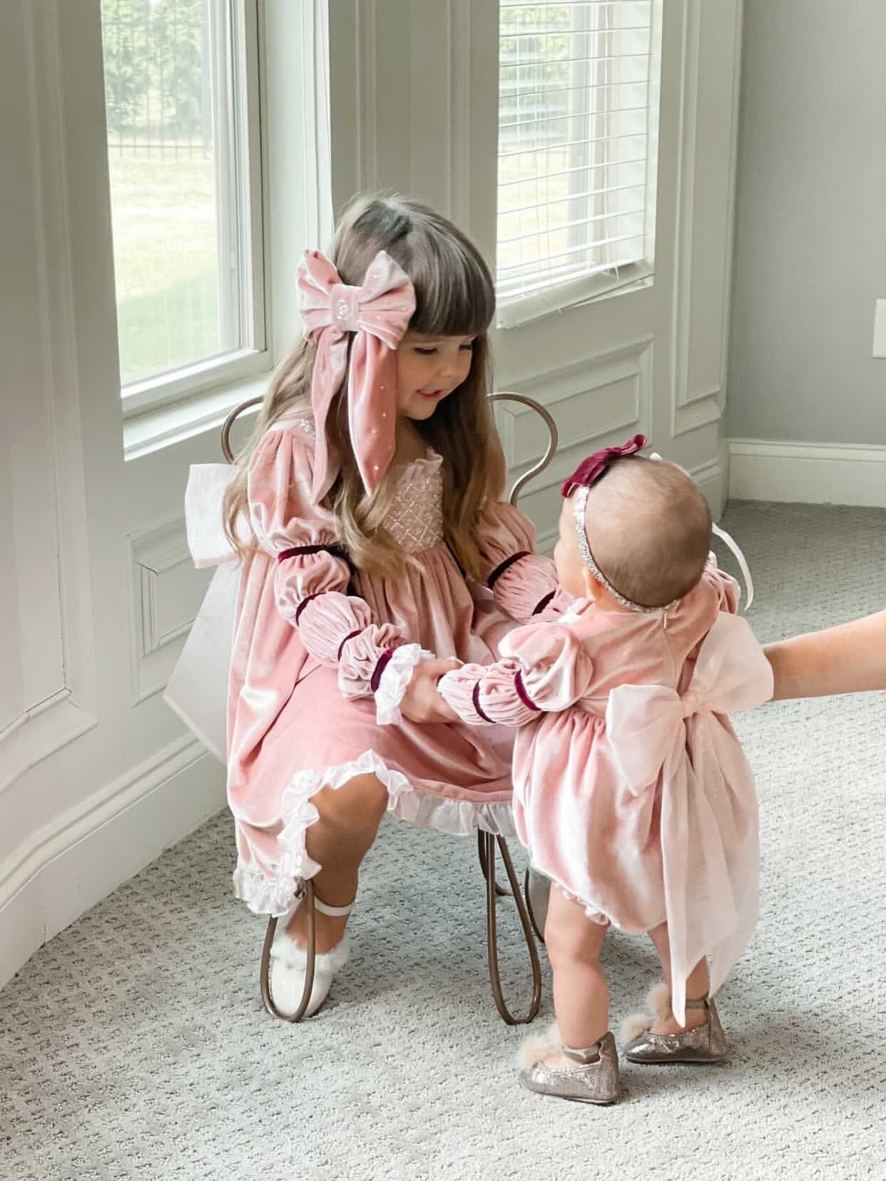 Juliette Velvet Hair Bow - Petite Maison Kids