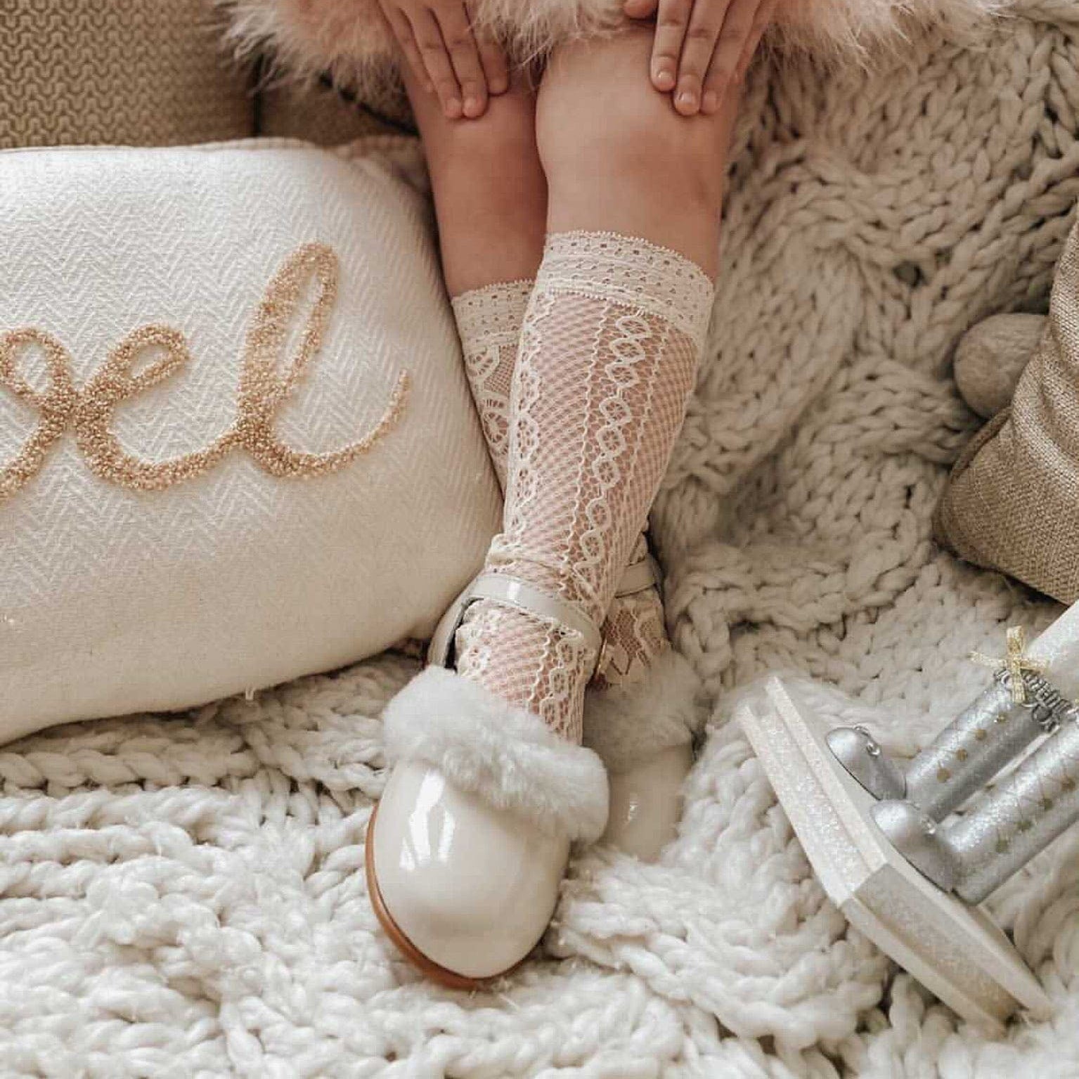 Daisy Lace Socks | Nude