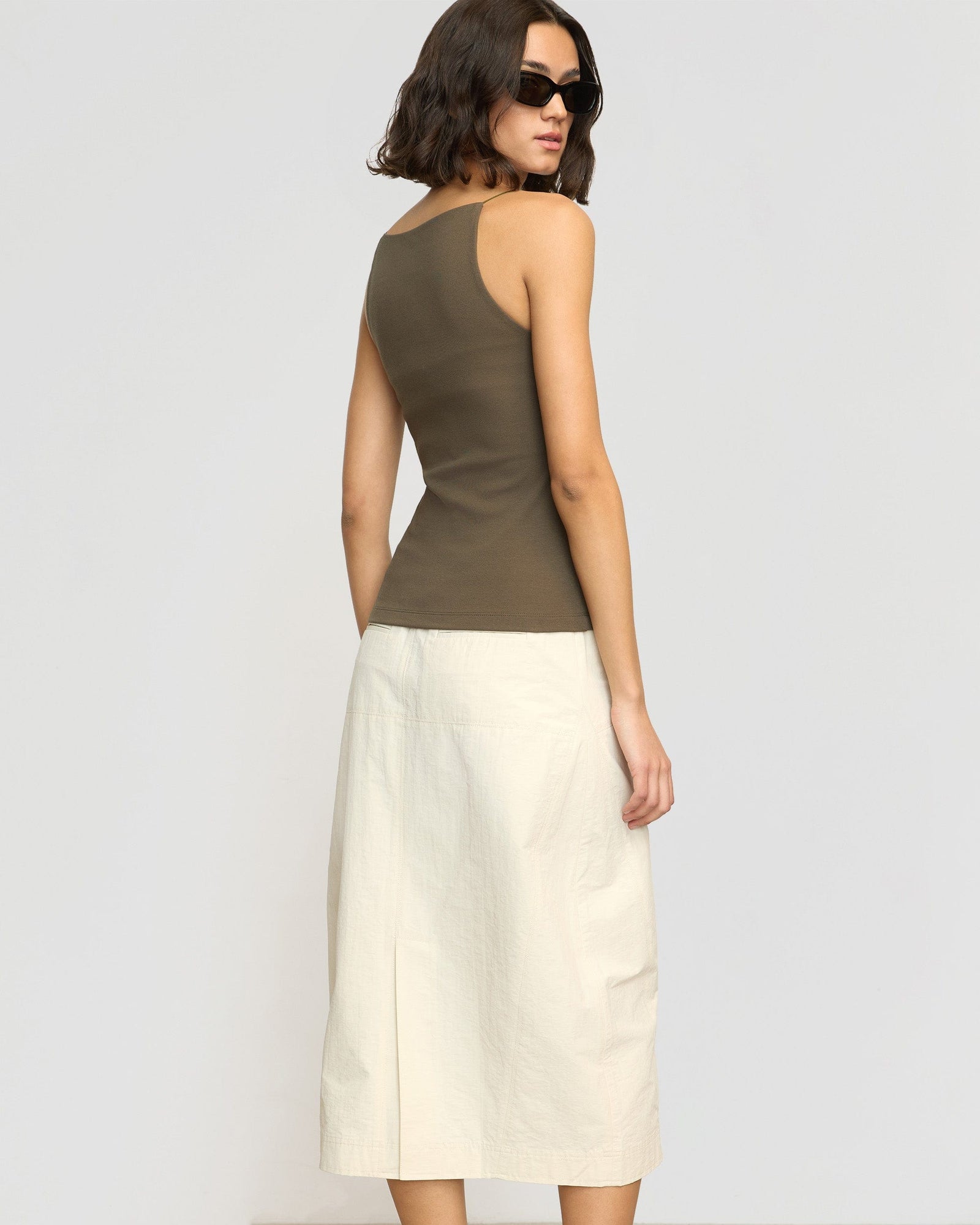 Jarmaine Back-Slit Barrel Skirt | Cream