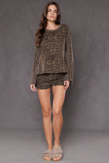 Women | Leopard Weekend Short | Olive