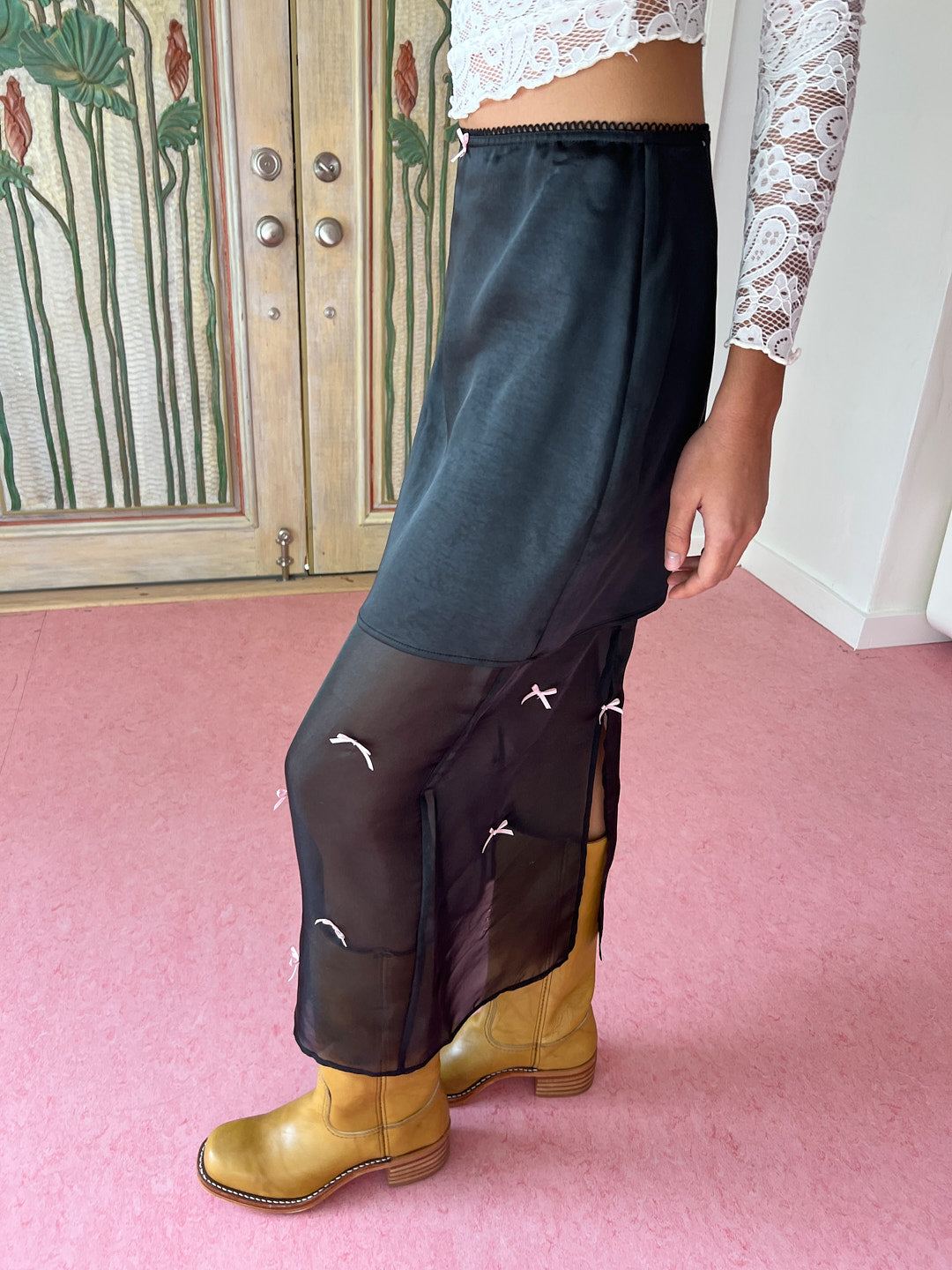 Harper Bow Tiered Skirt | Black Pink Bow