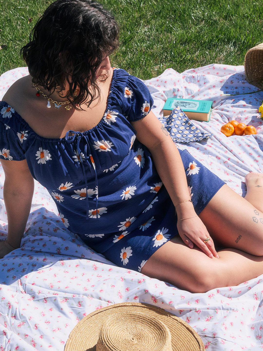 Suzy Dress | Navy Daisy