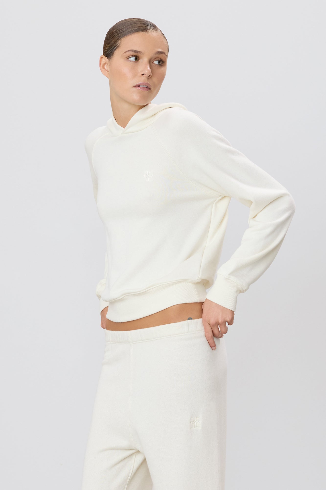 Shrunken Hoodie Sweatshirt | Cream