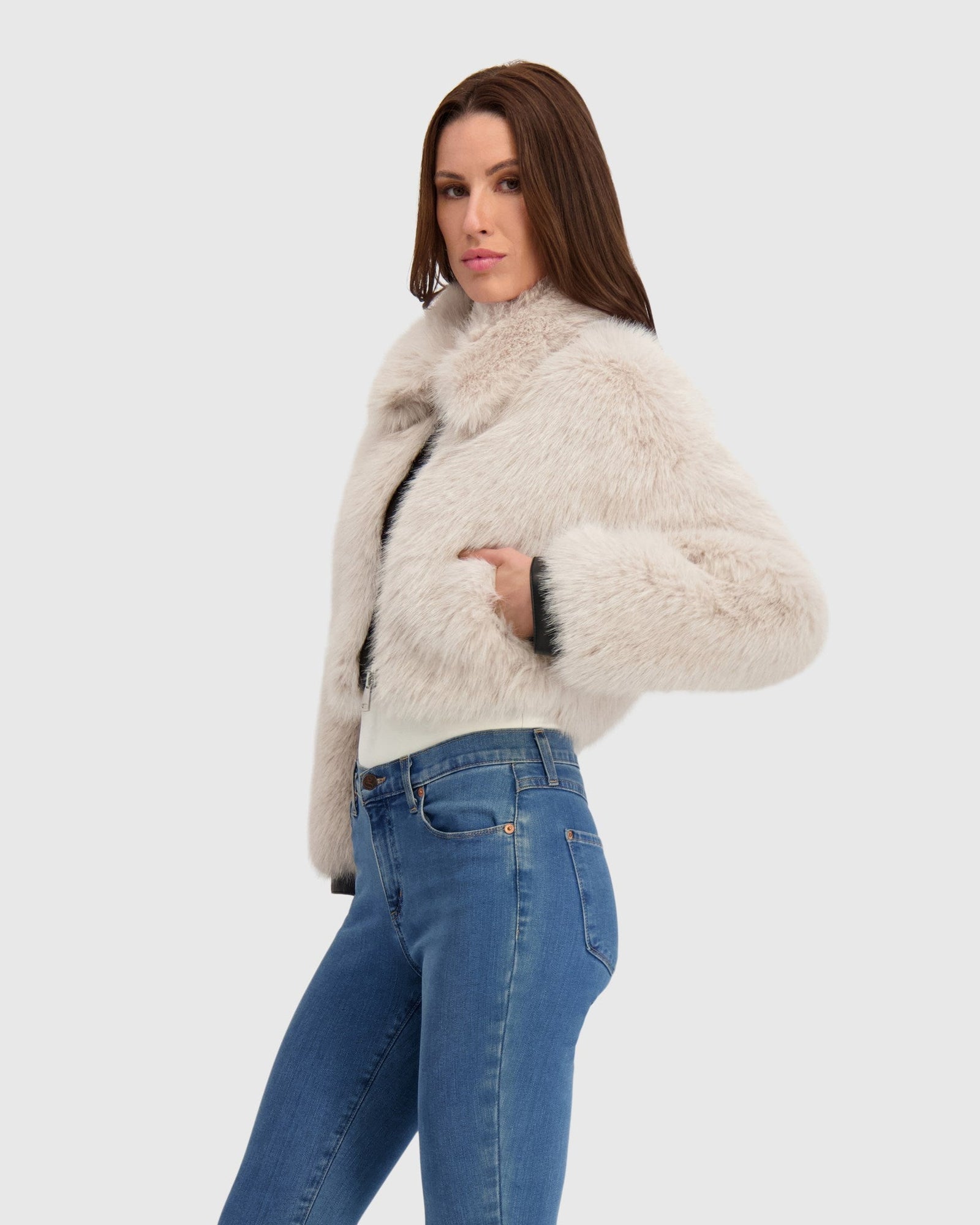 Fur-Free Fox (Faux Fur) Zip Bolero | Natural/Black