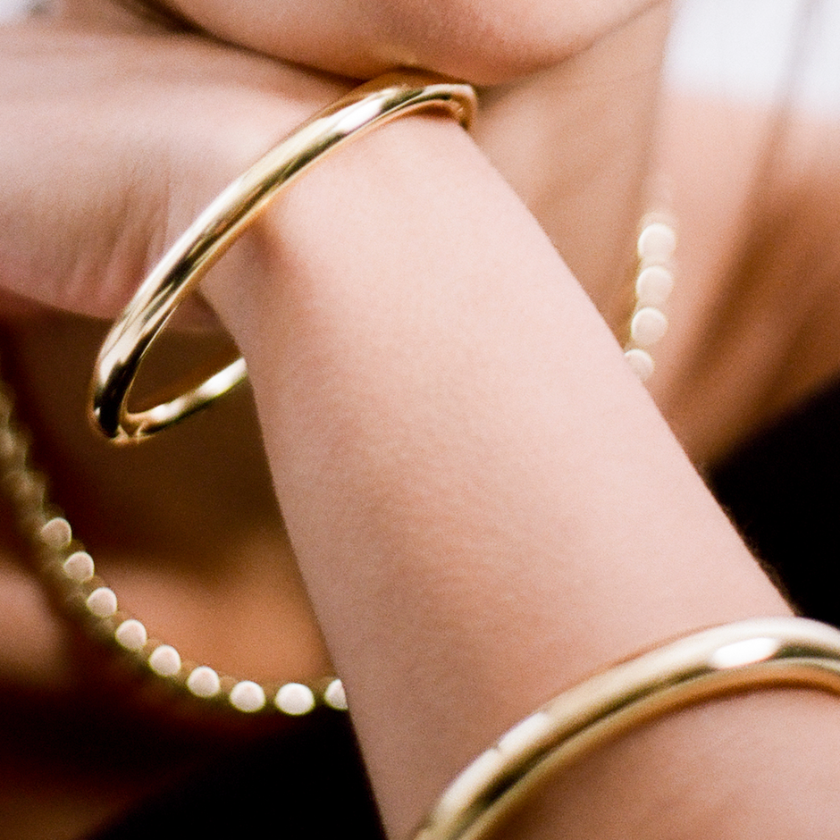 The M Essential Bangle Bracelet | Gold