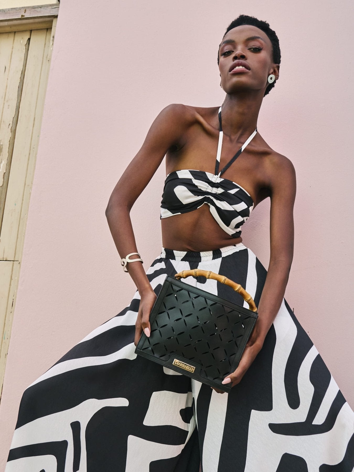Nuur Bag | Almond Noir