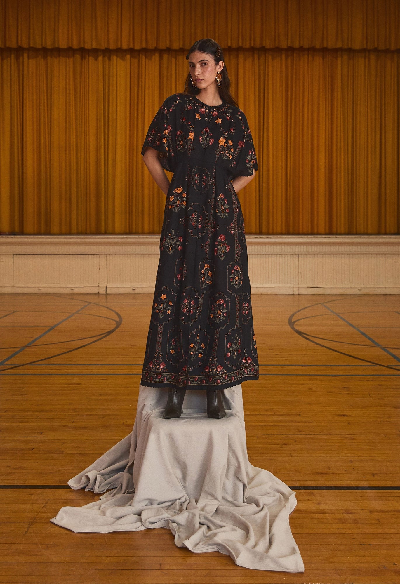 ocaso-gesto-andes-kaftan-20312-2.jpg