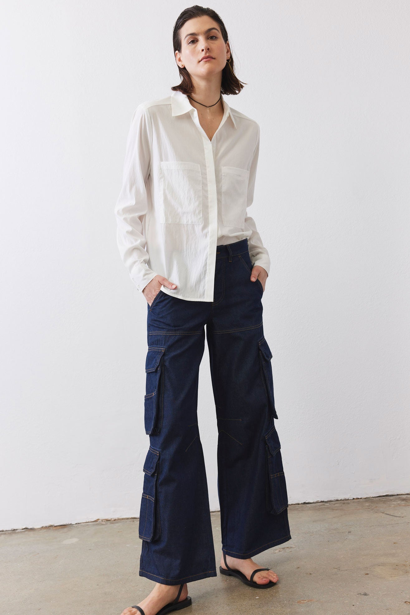 The Petite Off Duty Light Denim Cargo Pants | Dark Wash